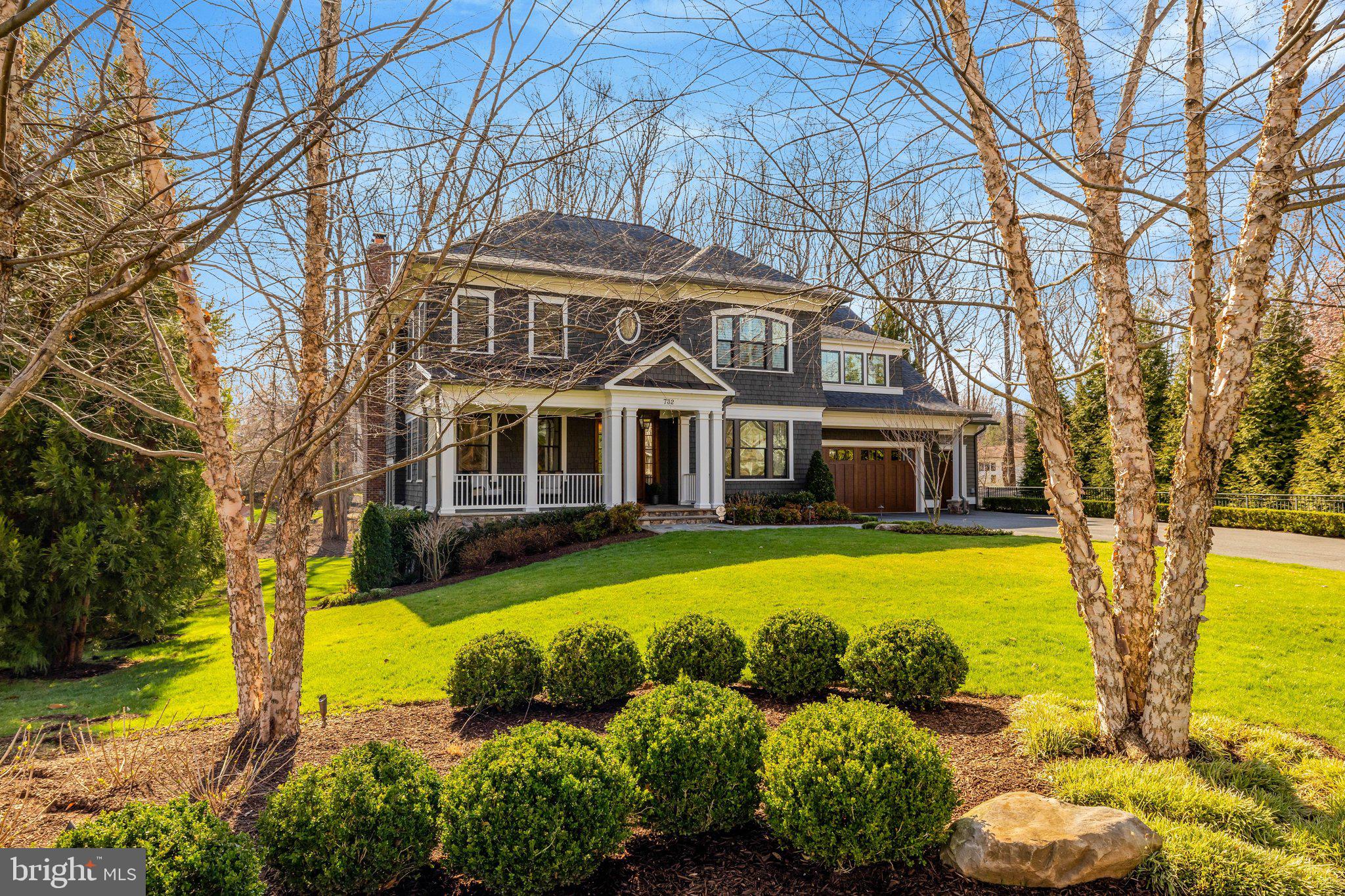 RIVER OAKS - Residential