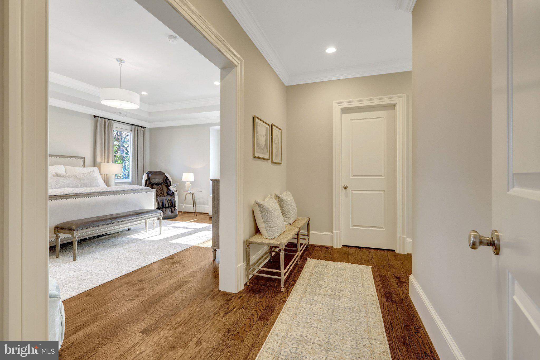 RIVER OAKS - Residential