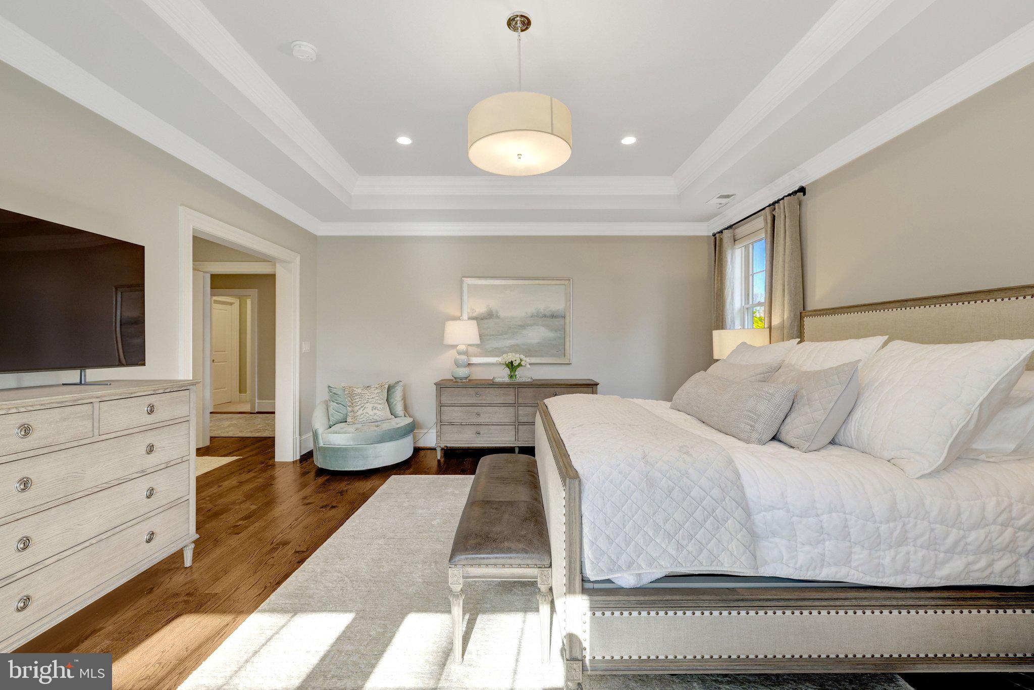 RIVER OAKS - Residential