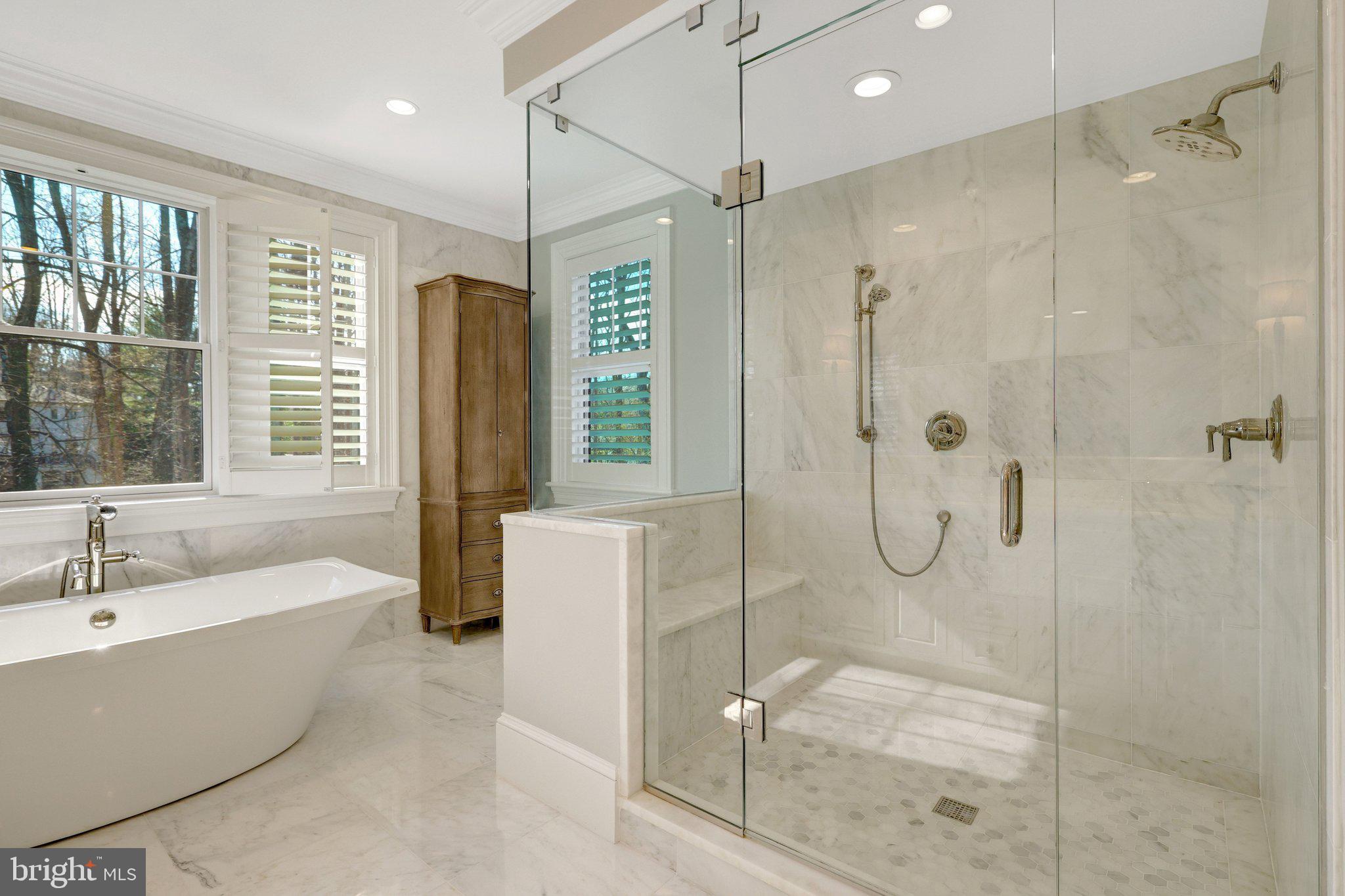 RIVER OAKS - Residential