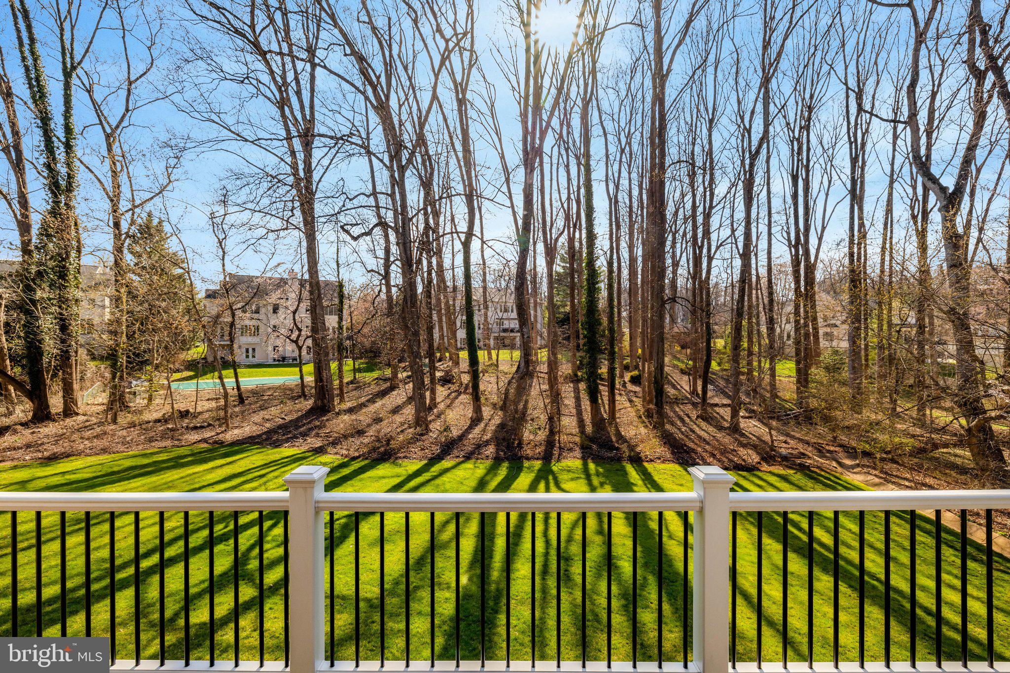 RIVER OAKS - Residential