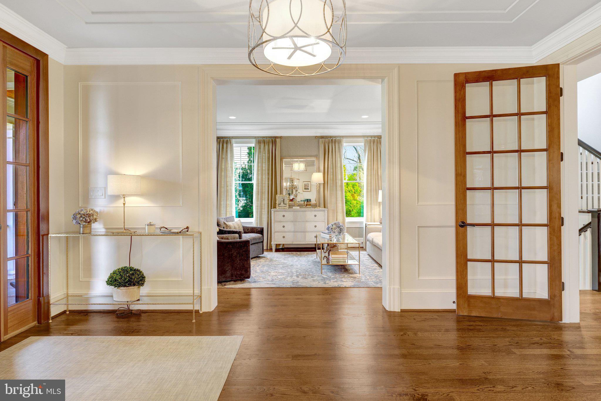 RIVER OAKS - Residential