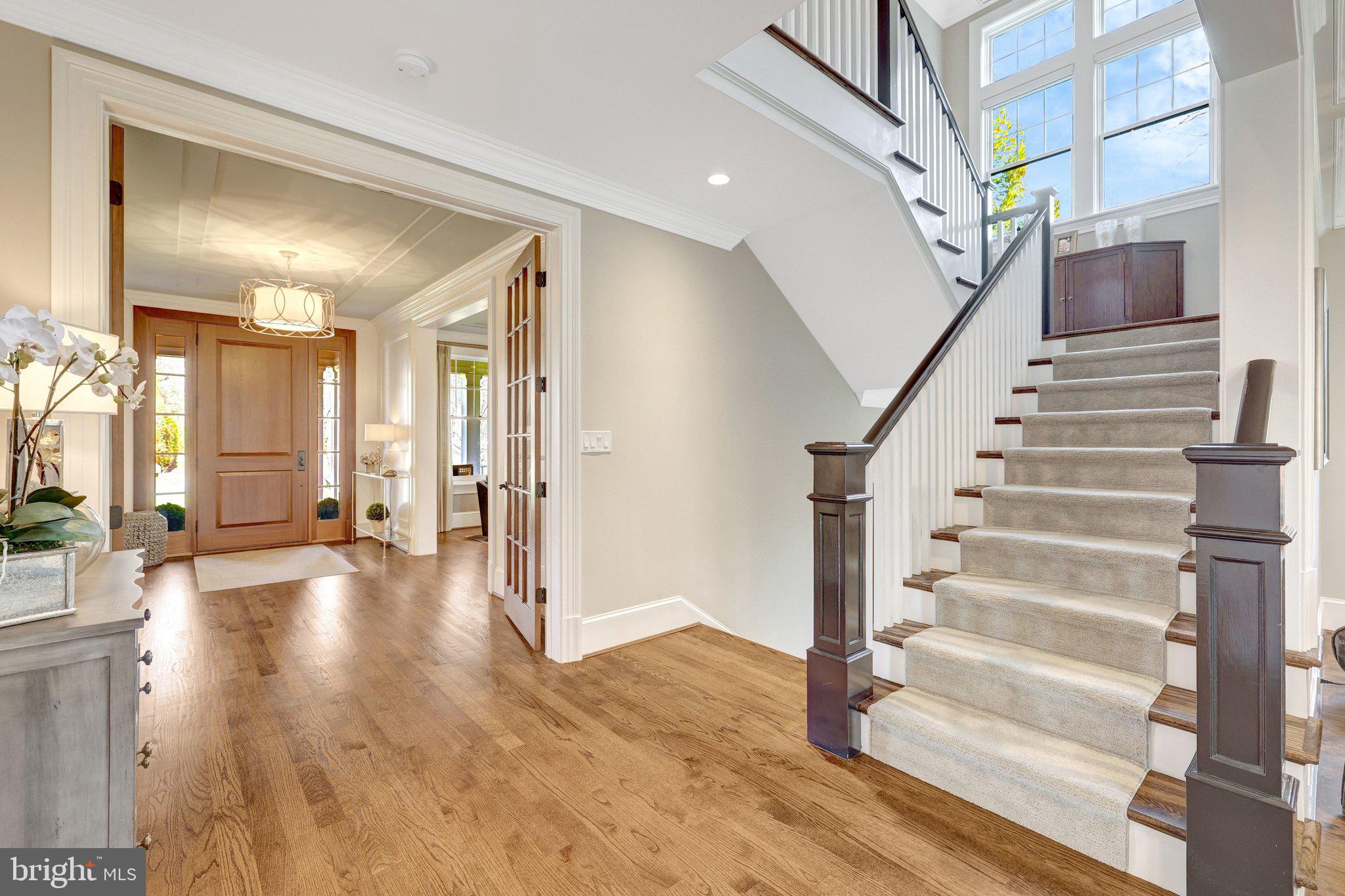 RIVER OAKS - Residential