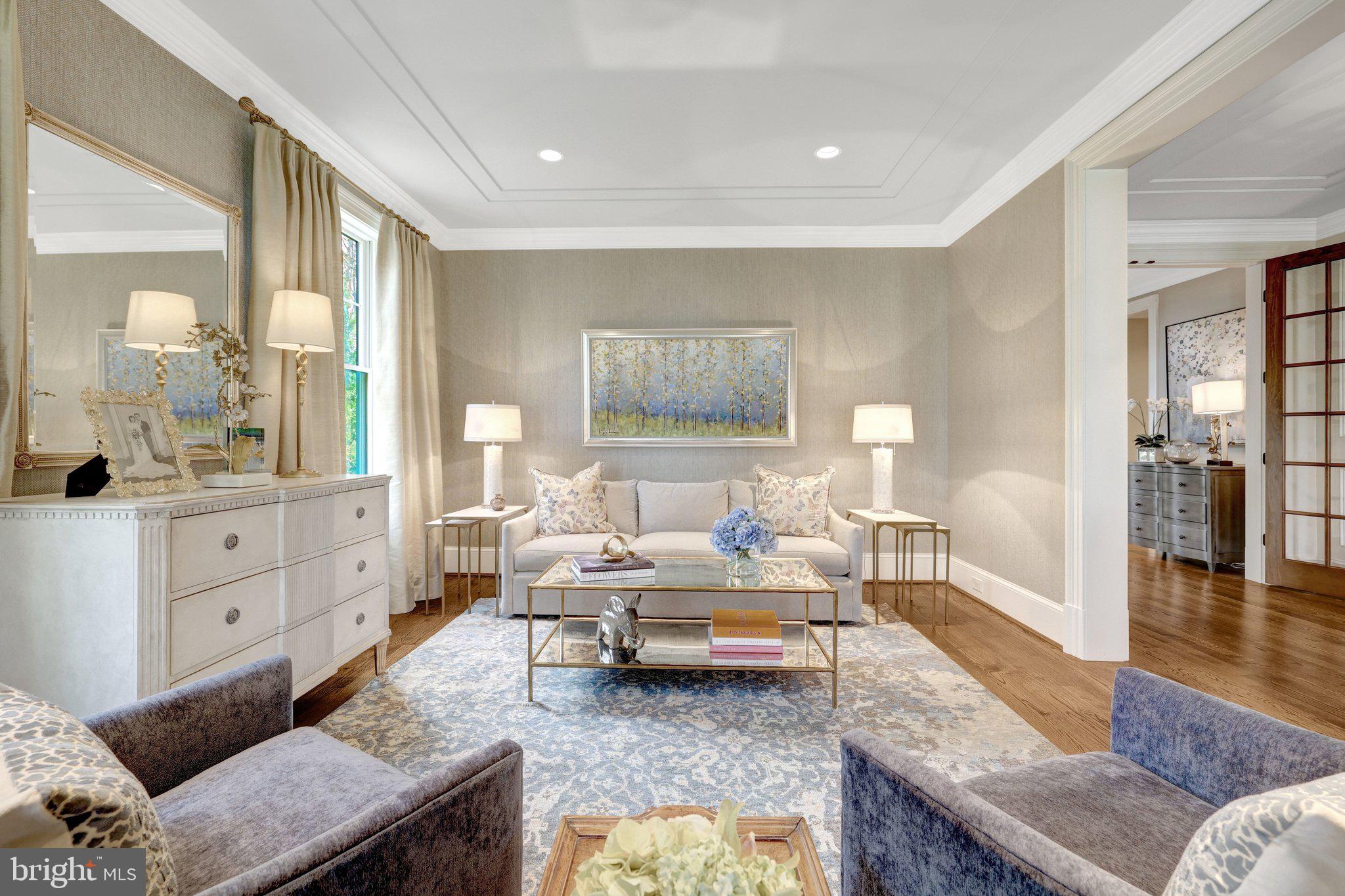 RIVER OAKS - Residential