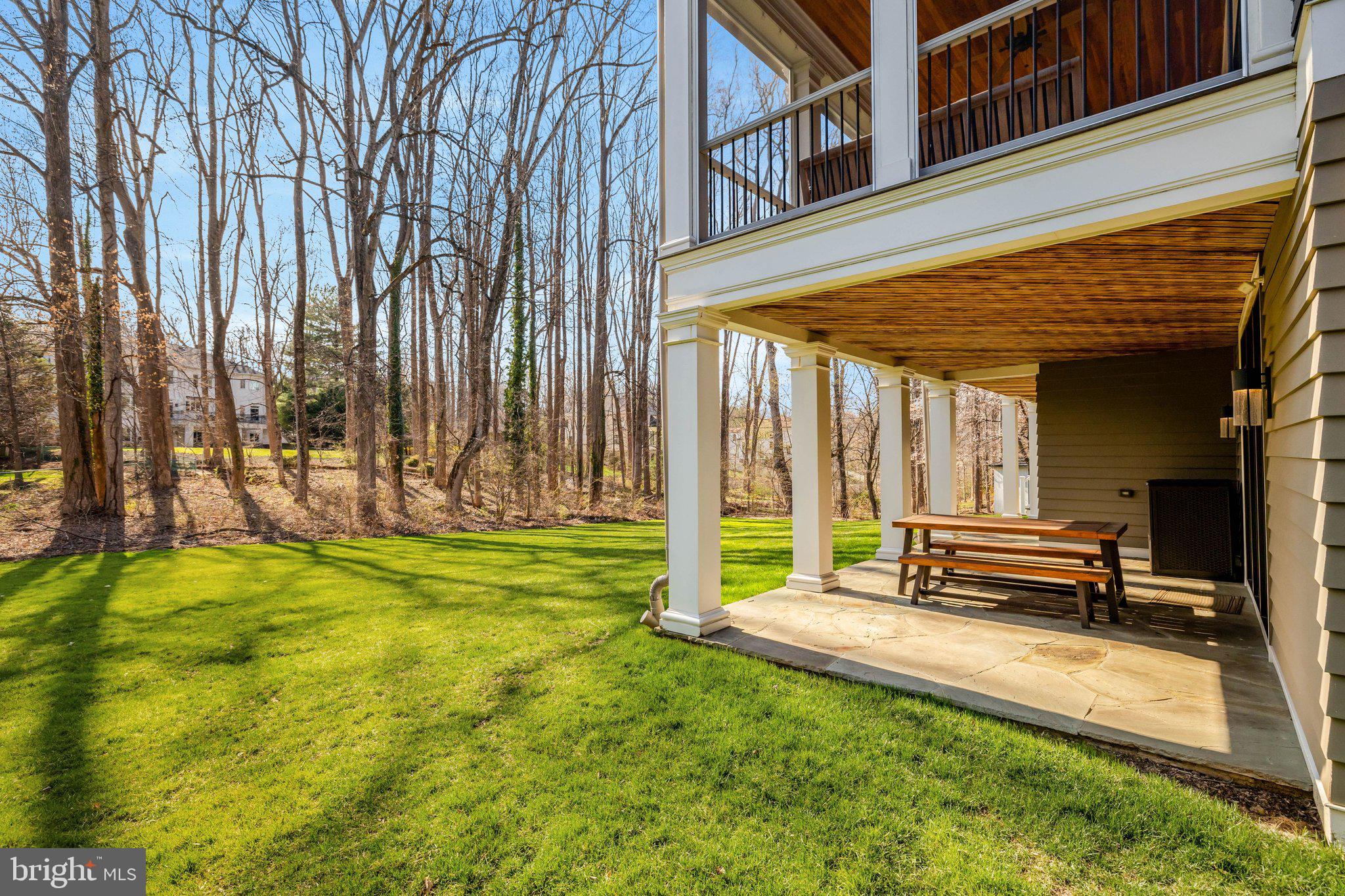 RIVER OAKS - Residential