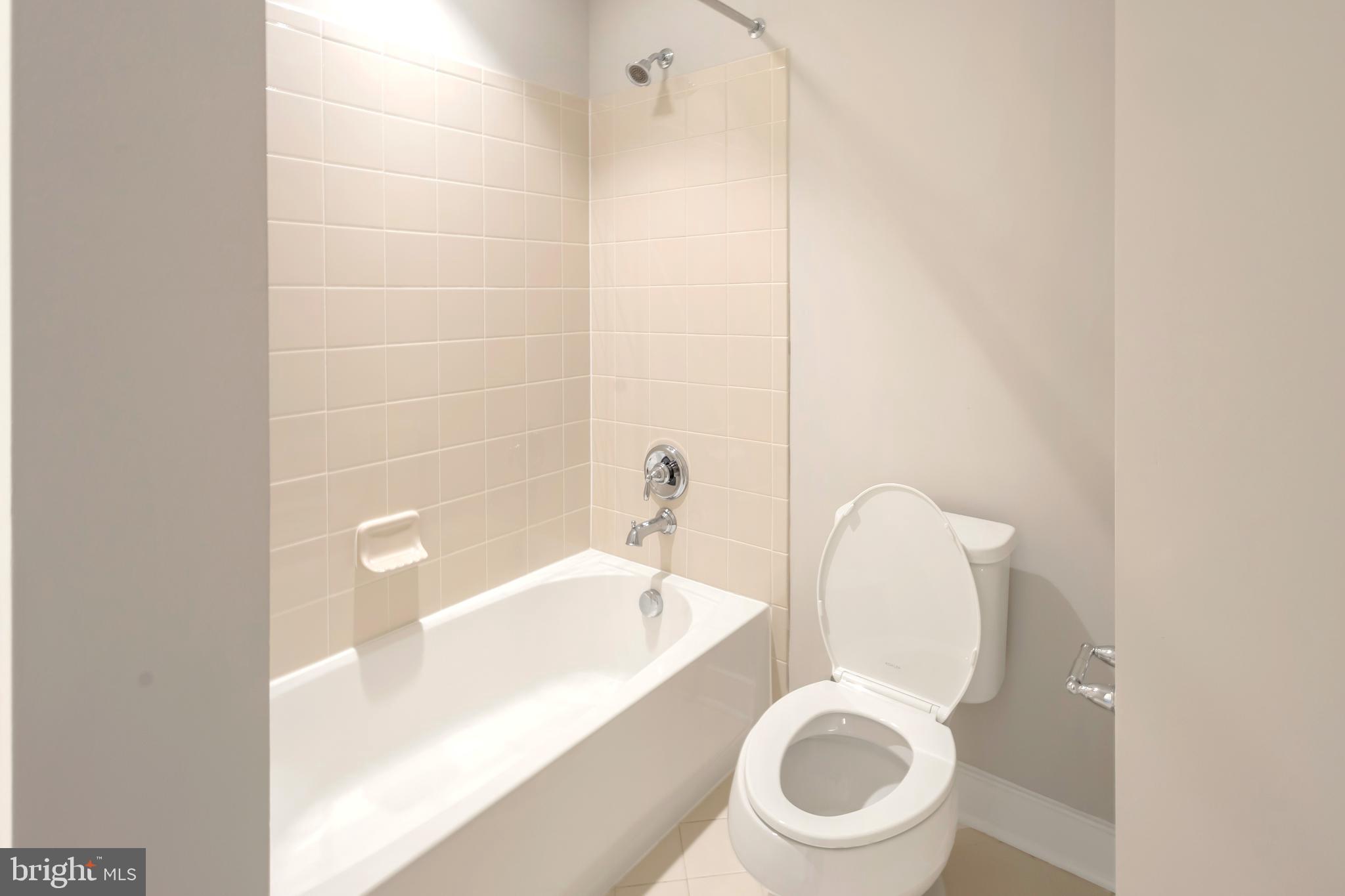 CROWN FARM - Residential