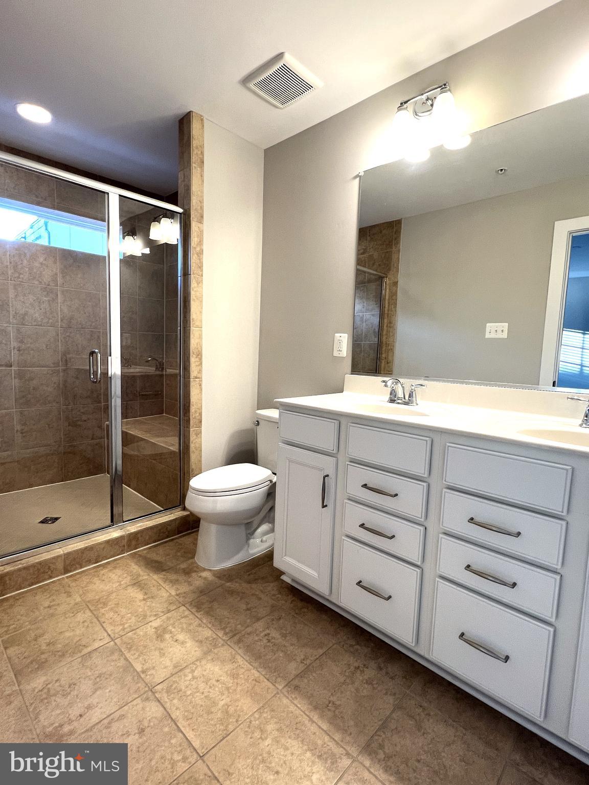 CROWN FARM - Residential