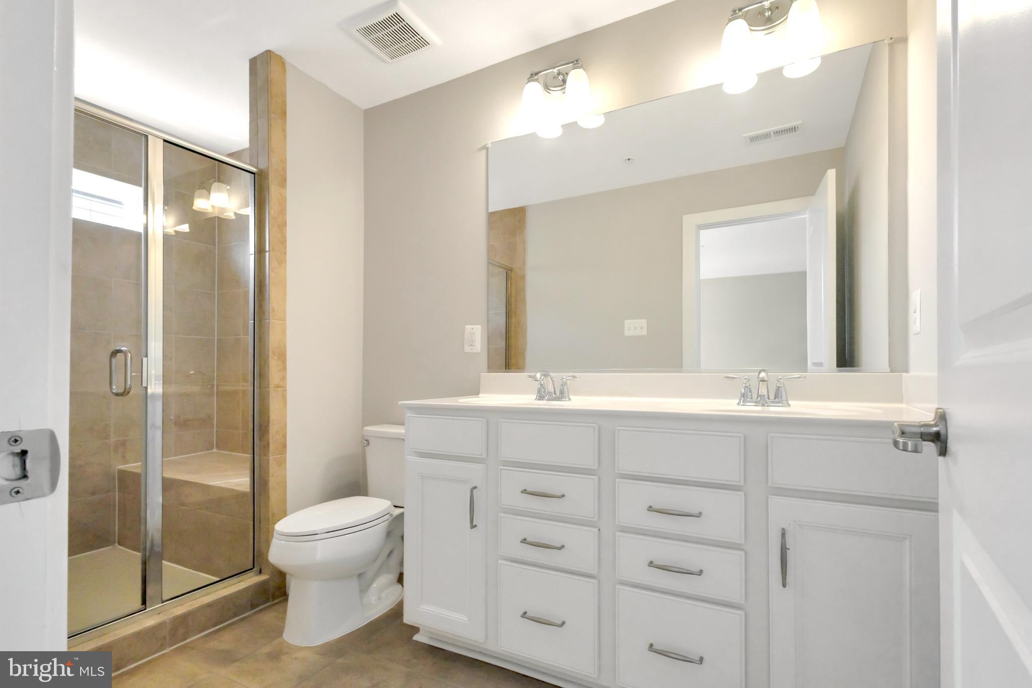 CROWN FARM - Residential