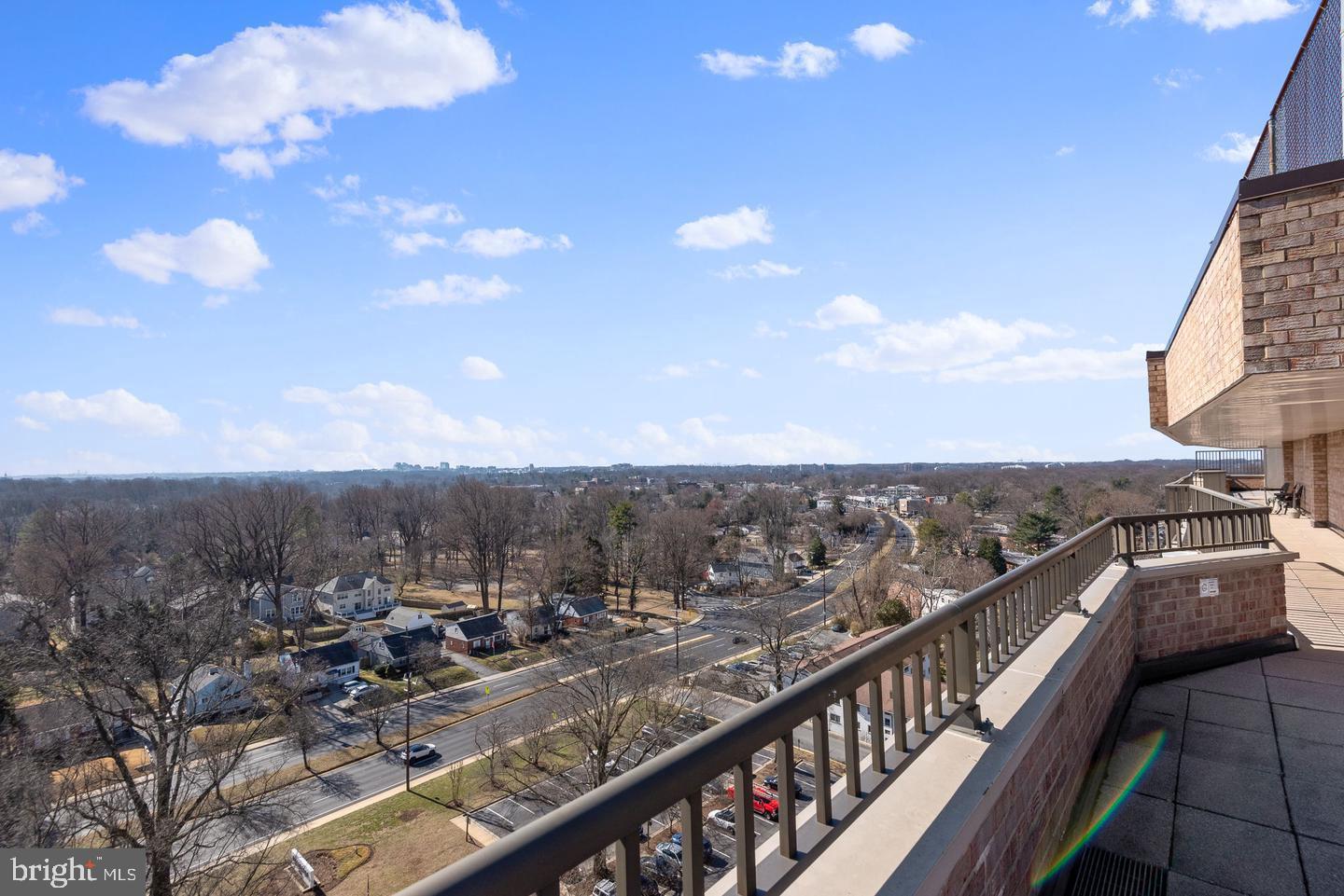 KENSINGTON - Residential Lease