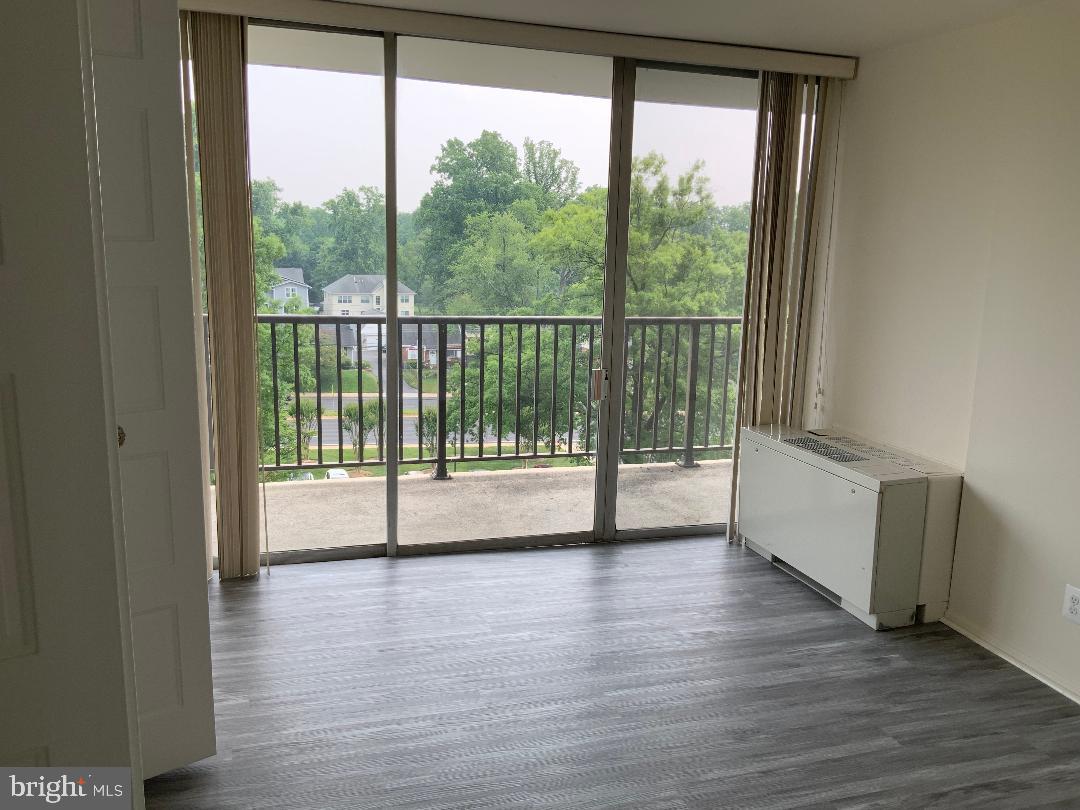 KENSINGTON - Residential Lease