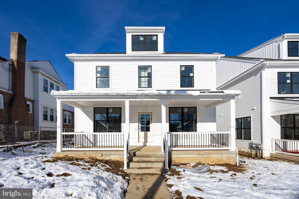 Photo of 453 E Franklin Street #SINGLE, MEDIA, PA 19063 (MLS # PADE2106074)