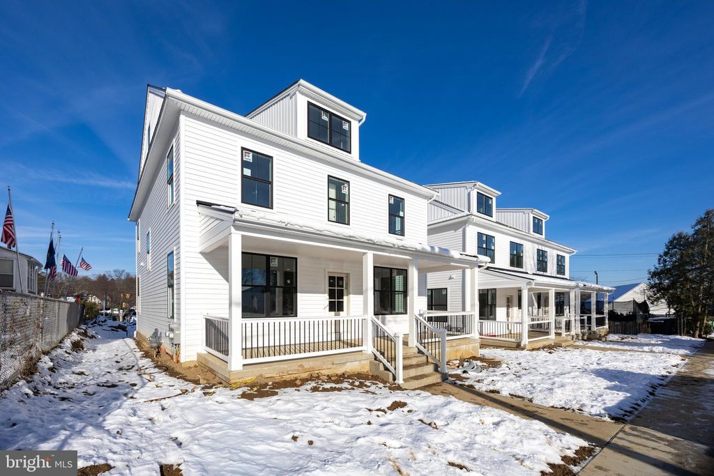 Photo of 453 E Franklin Street #SINGLE, MEDIA, PA 19063 (MLS # PADE2106074)