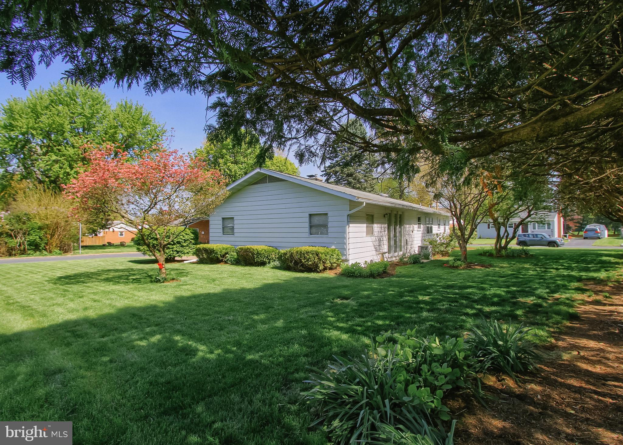 NOLL ACRES - Residential