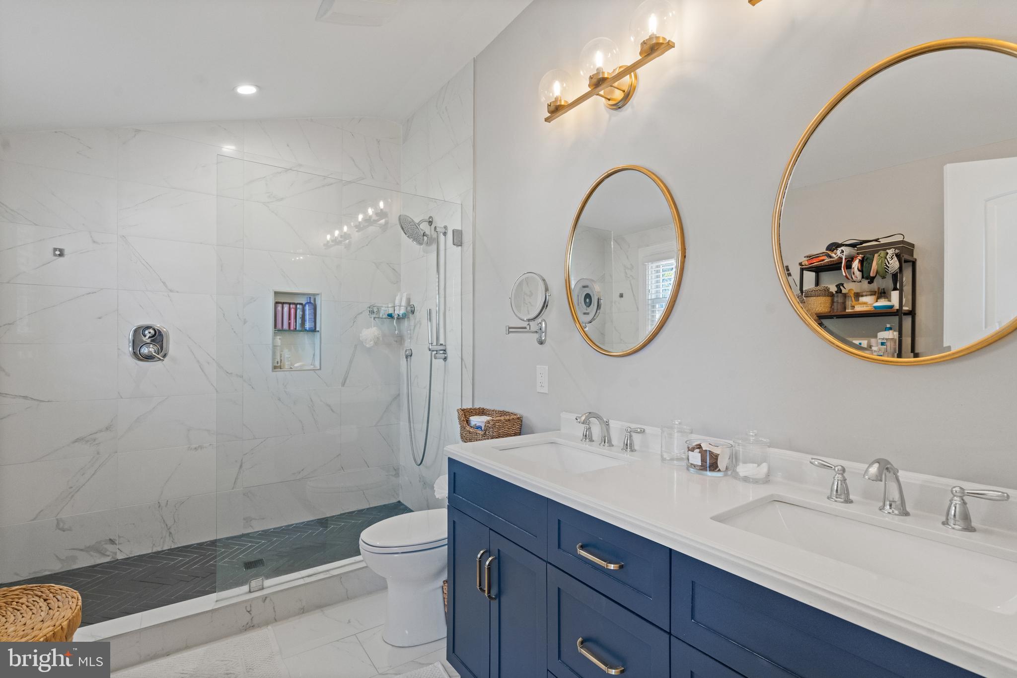 YORKTOWN - Residential