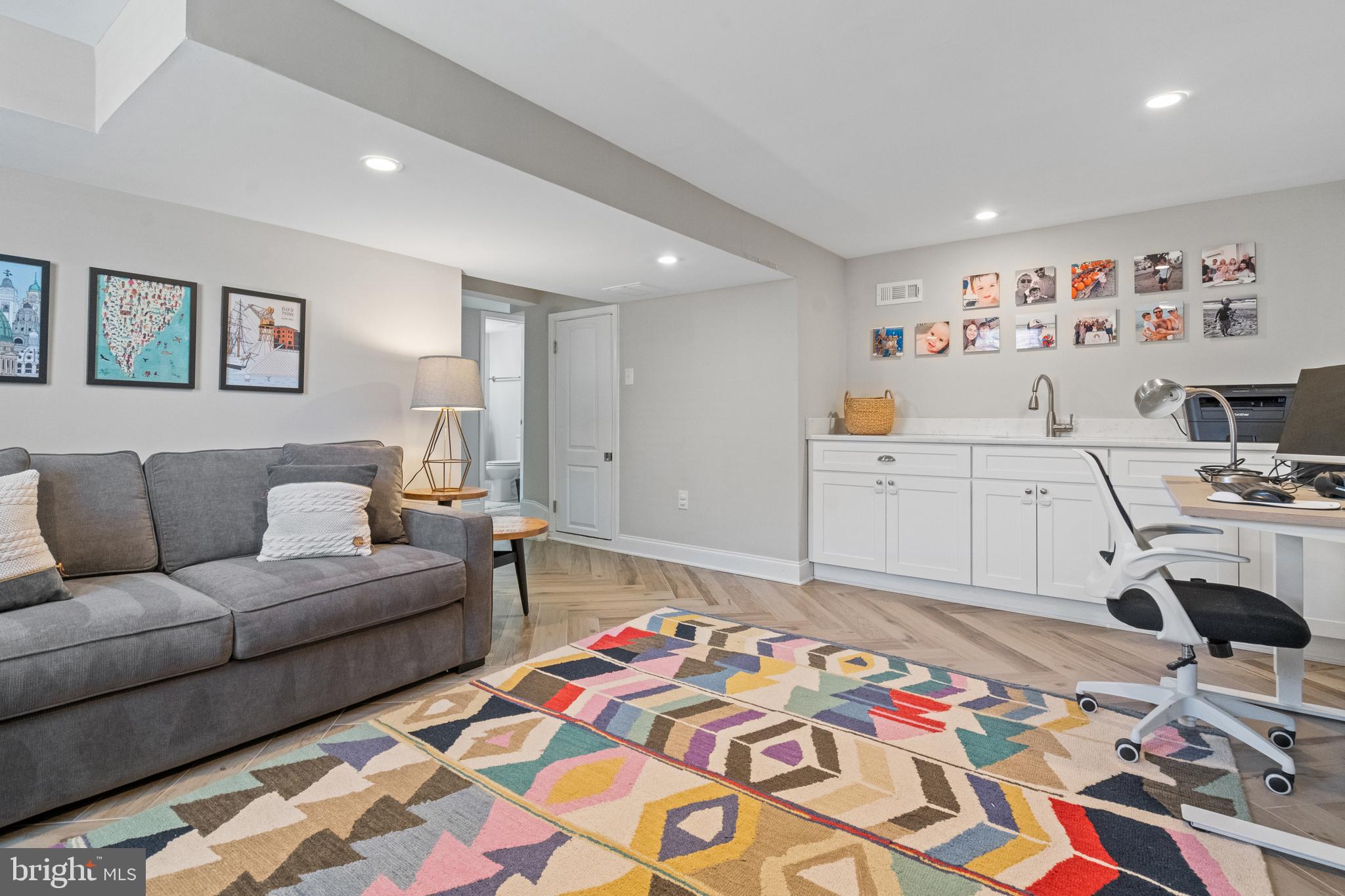 YORKTOWN - Residential