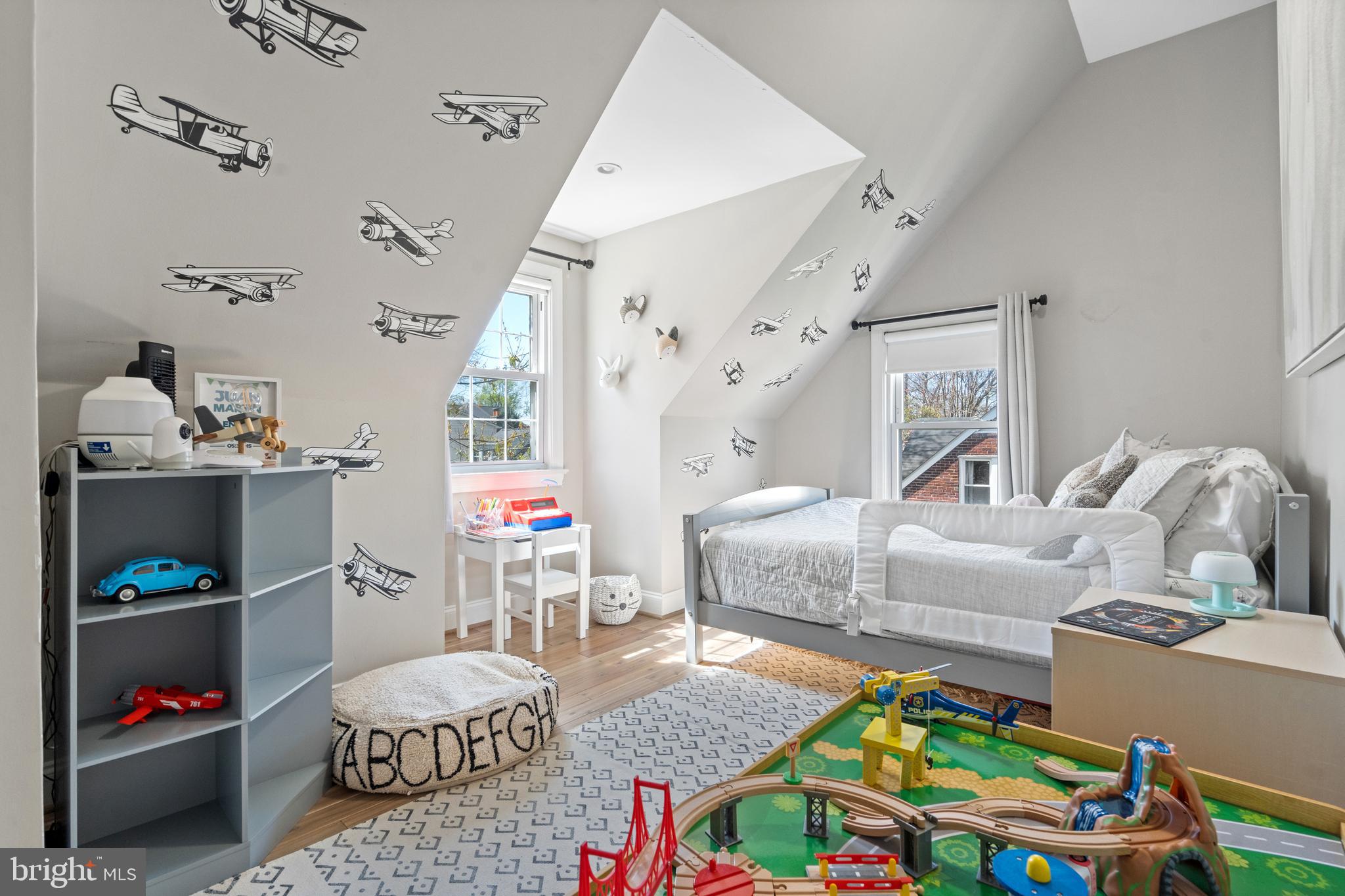 YORKTOWN - Residential