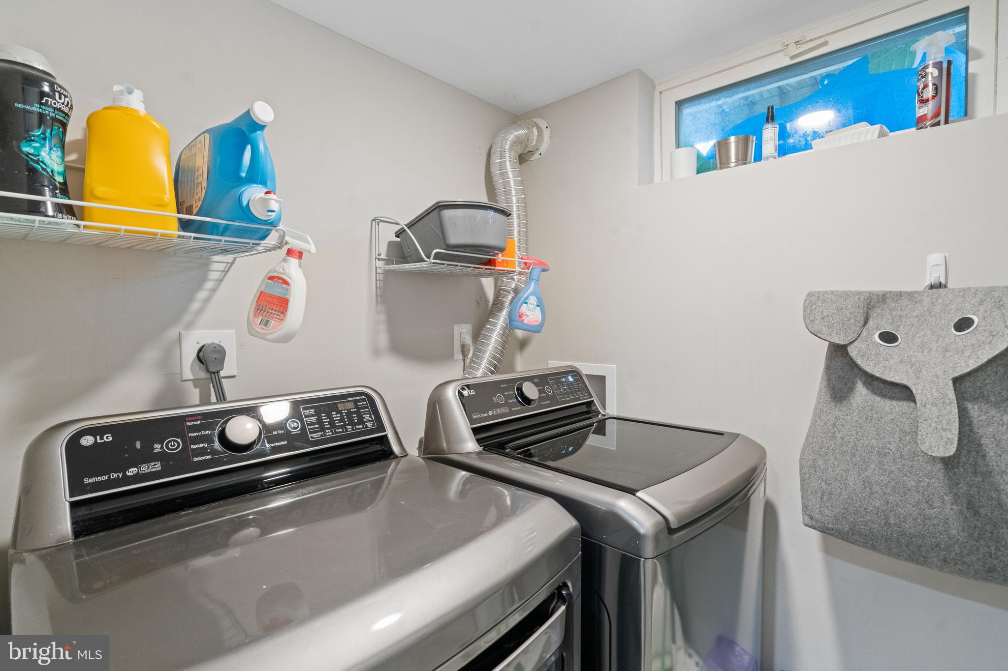 YORKTOWN - Residential