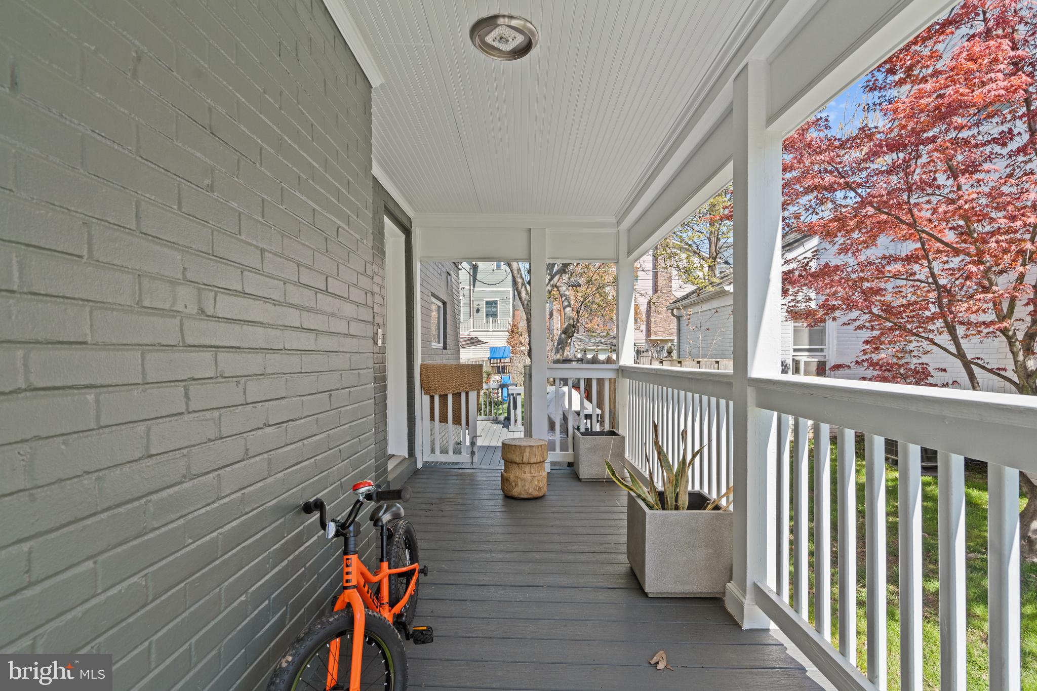 YORKTOWN - Residential