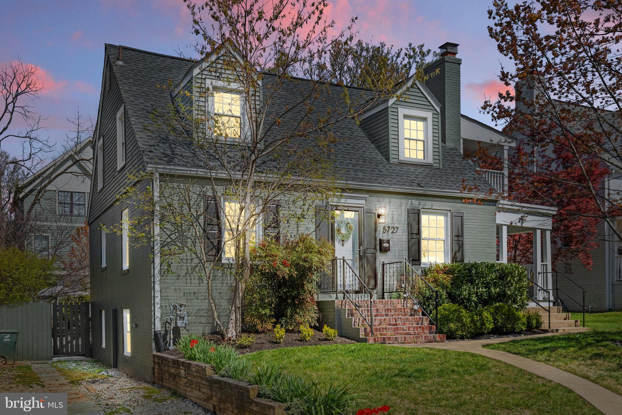 YORKTOWN - Residential