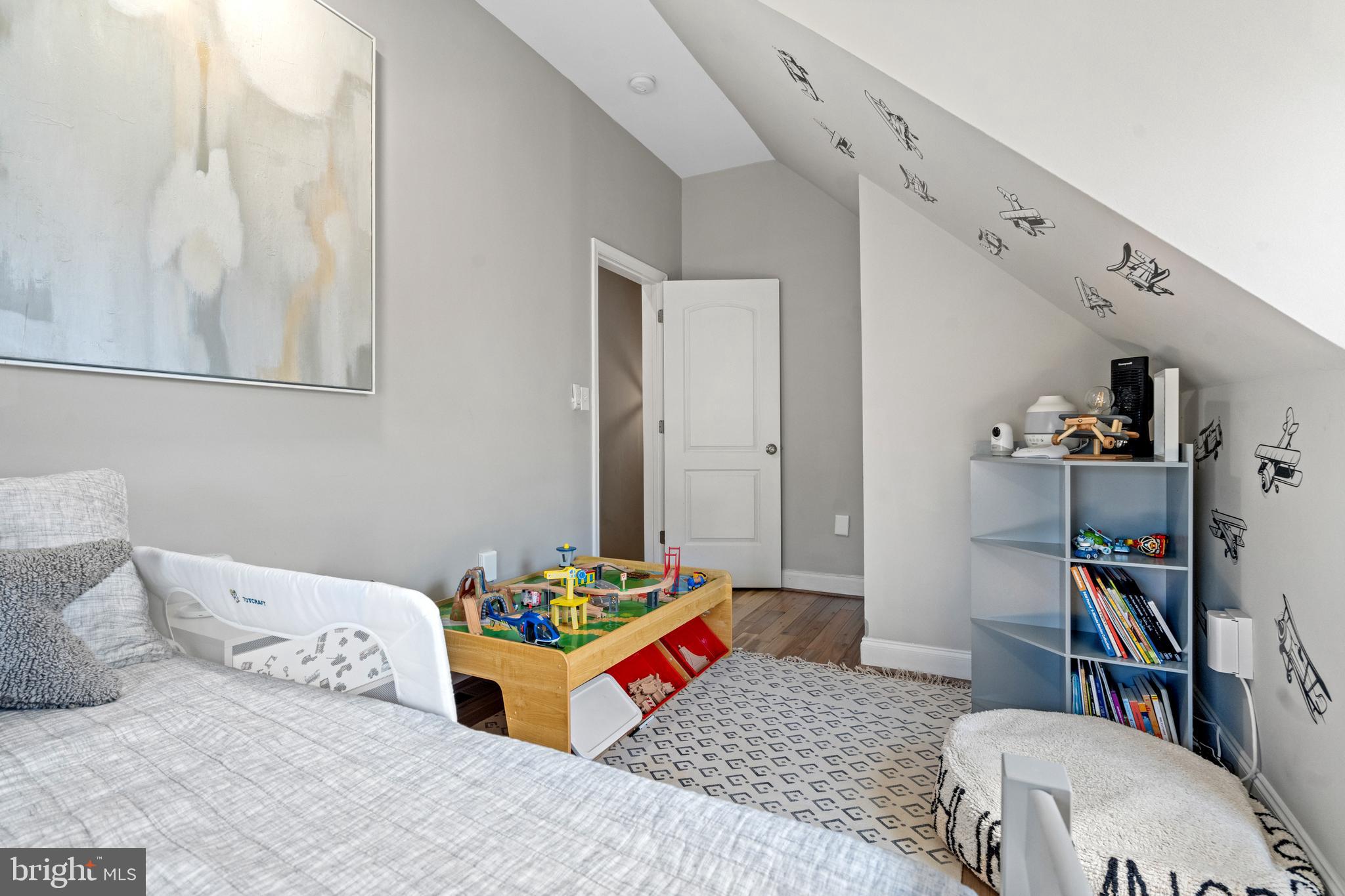 YORKTOWN - Residential