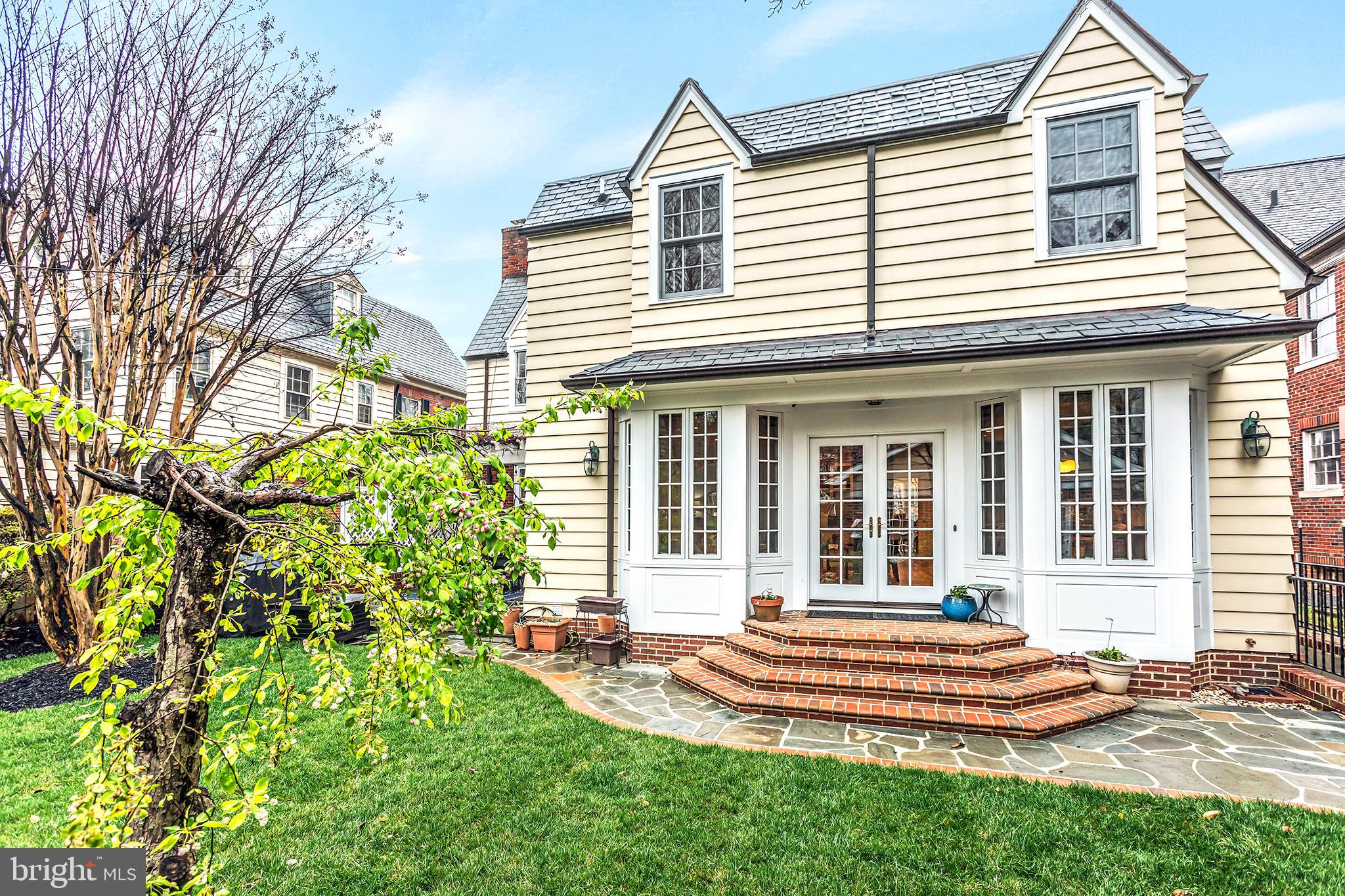 CHEVY CHASE VILLAGE - Residential