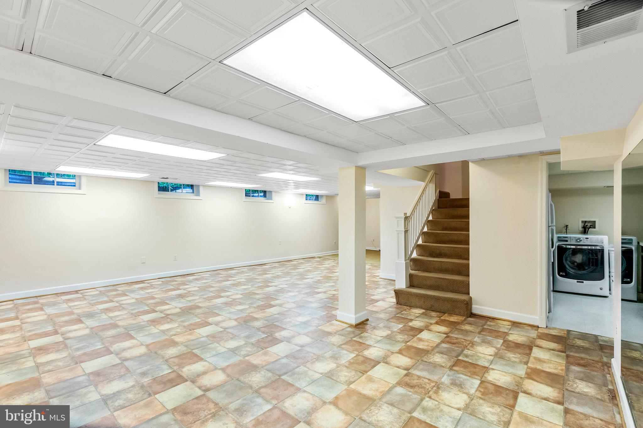 CHEVY CHASE VILLAGE - Residential