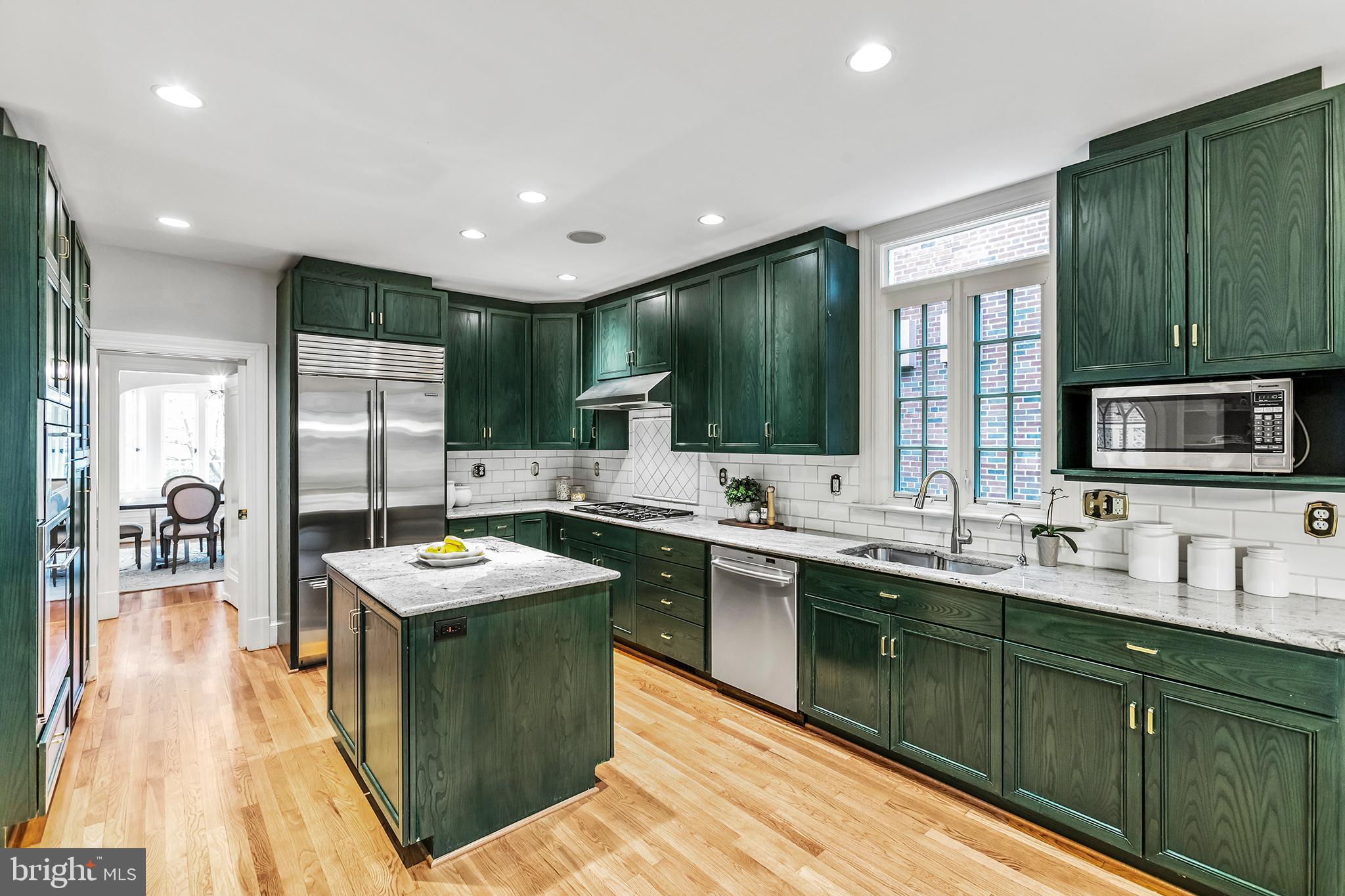 CHEVY CHASE VILLAGE - Residential