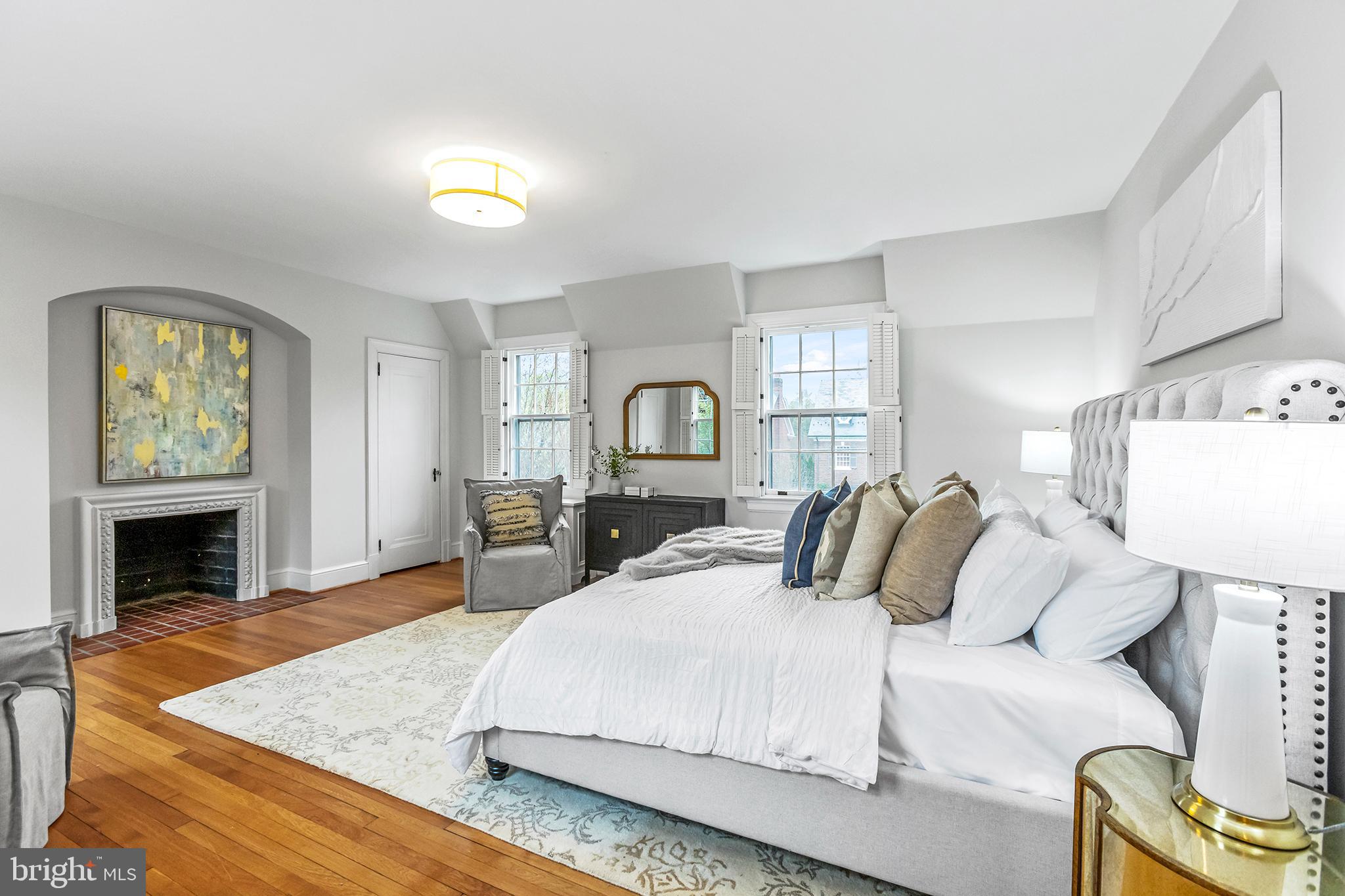 CHEVY CHASE VILLAGE - Residential