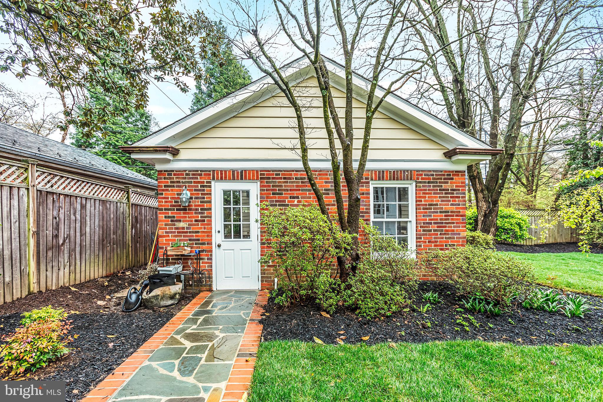 CHEVY CHASE VILLAGE - Residential