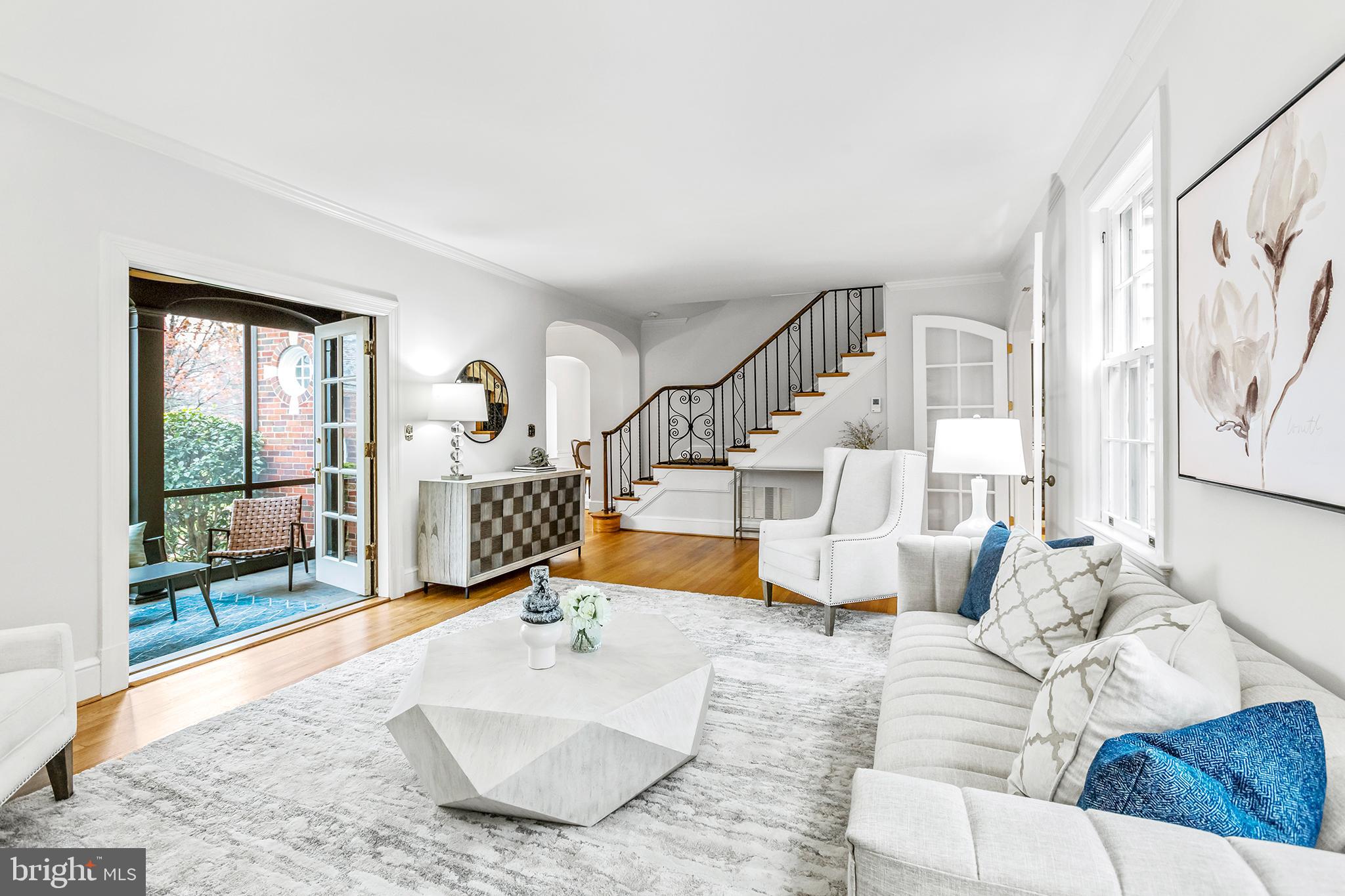 CHEVY CHASE VILLAGE - Residential