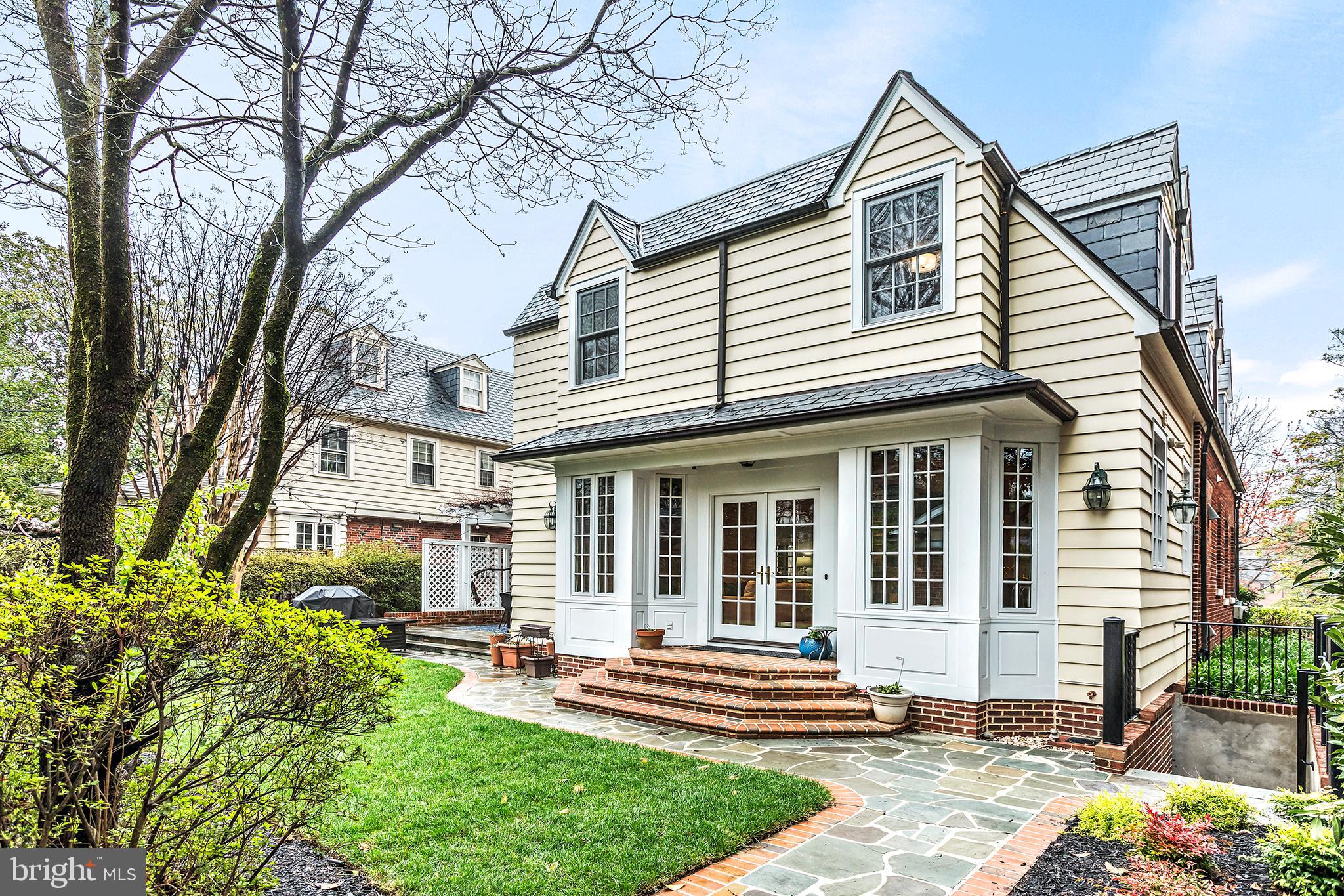 CHEVY CHASE VILLAGE - Residential