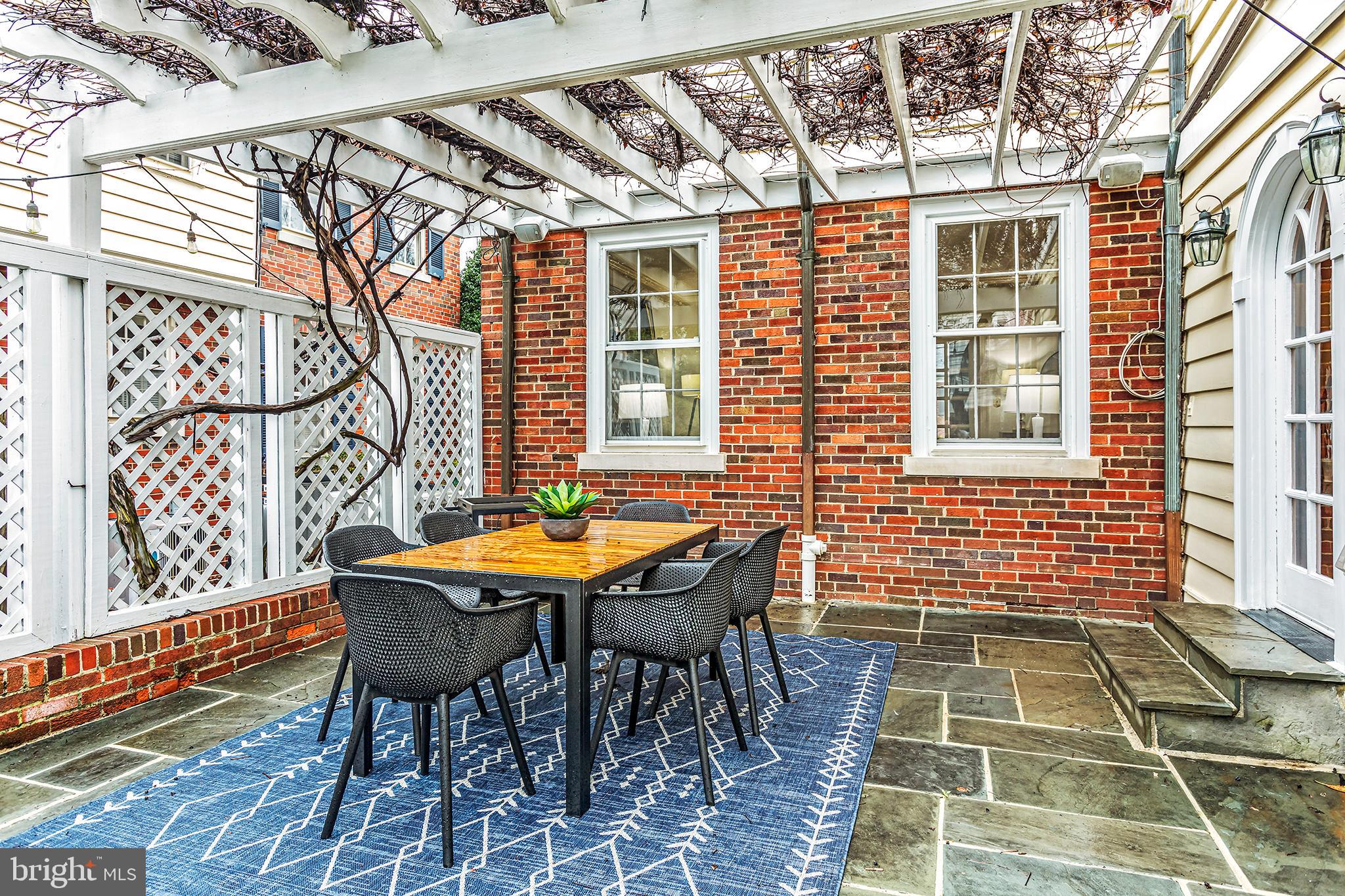 CHEVY CHASE VILLAGE - Residential