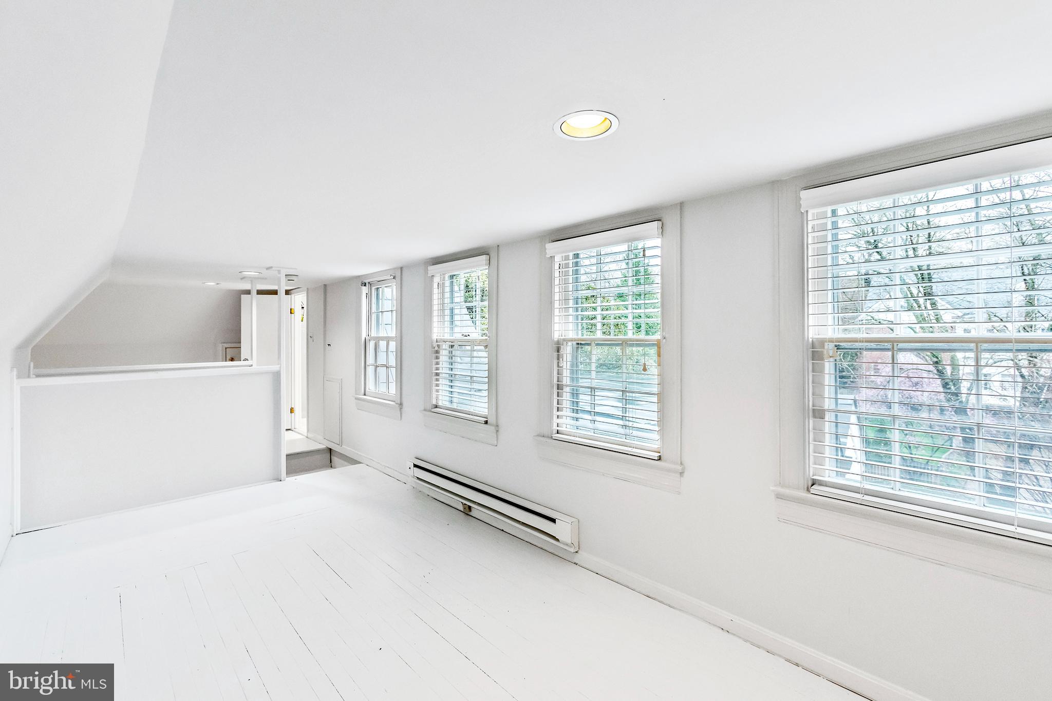 CHEVY CHASE VILLAGE - Residential