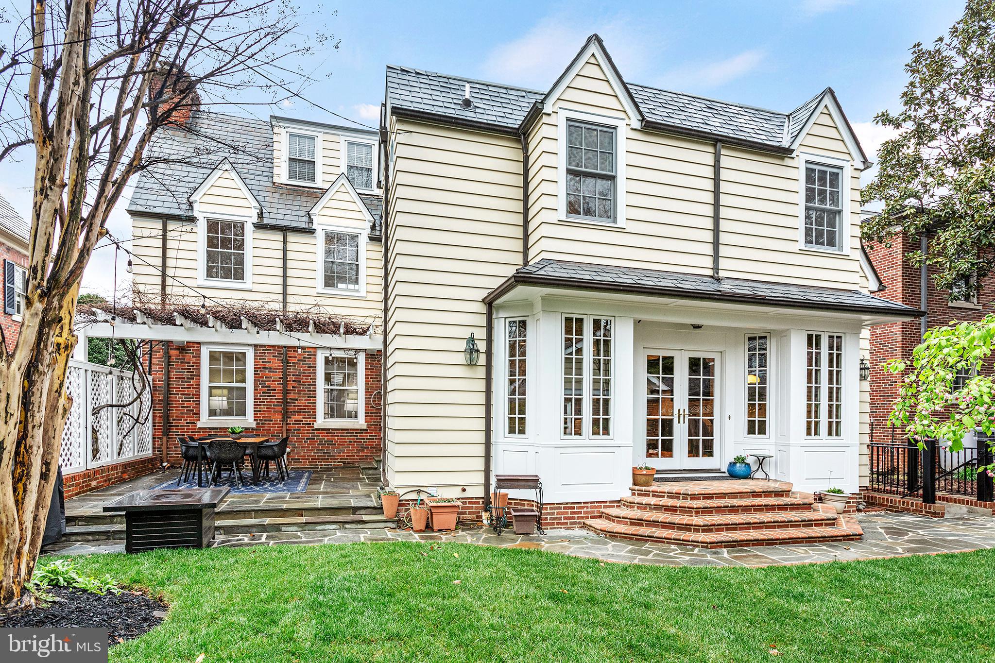 CHEVY CHASE VILLAGE - Residential