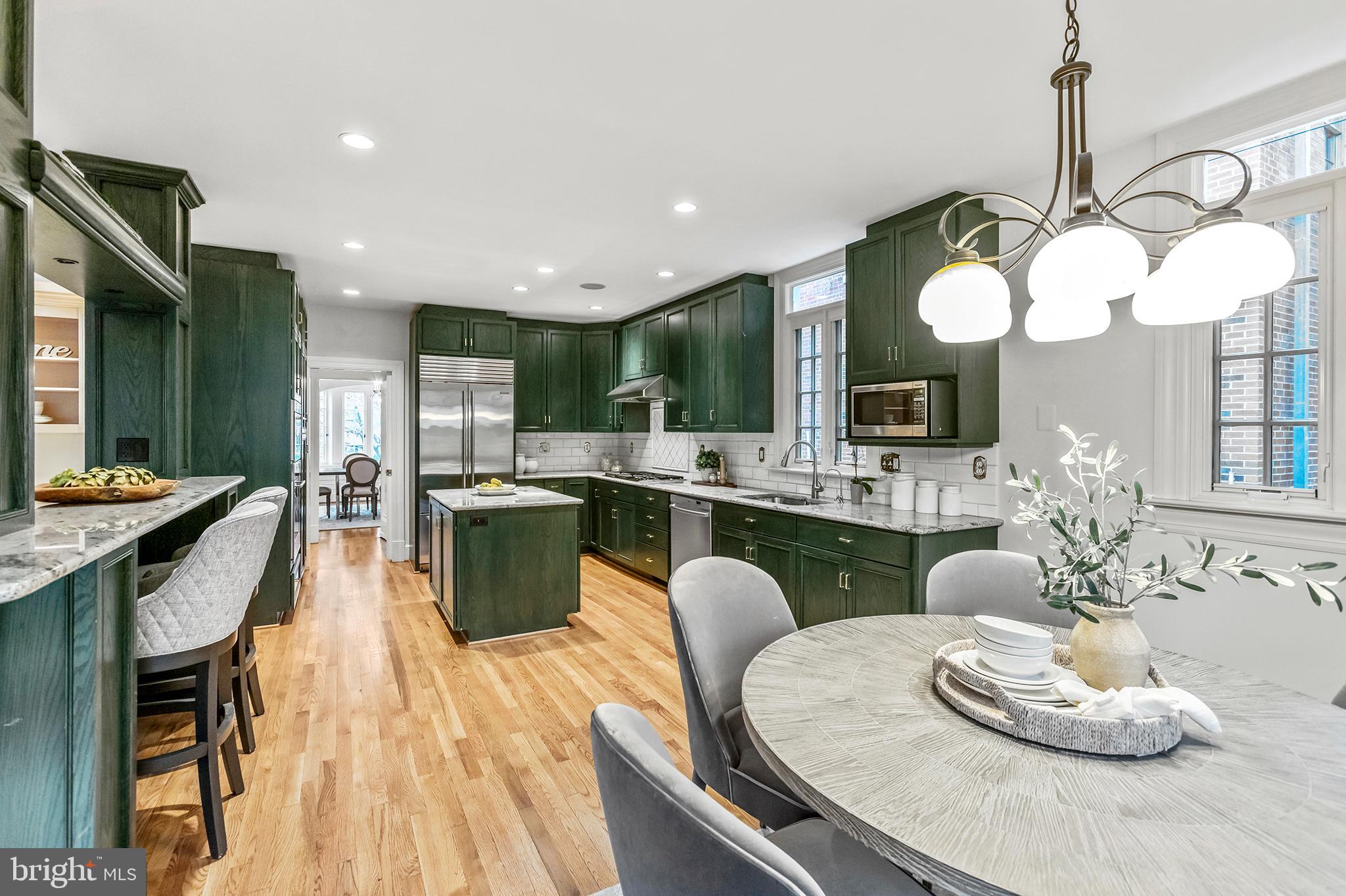 CHEVY CHASE VILLAGE - Residential