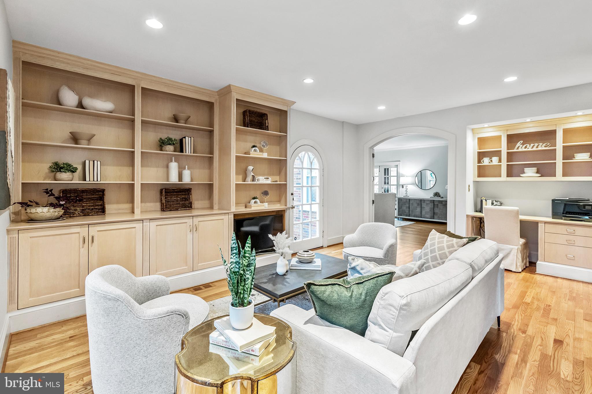 CHEVY CHASE VILLAGE - Residential