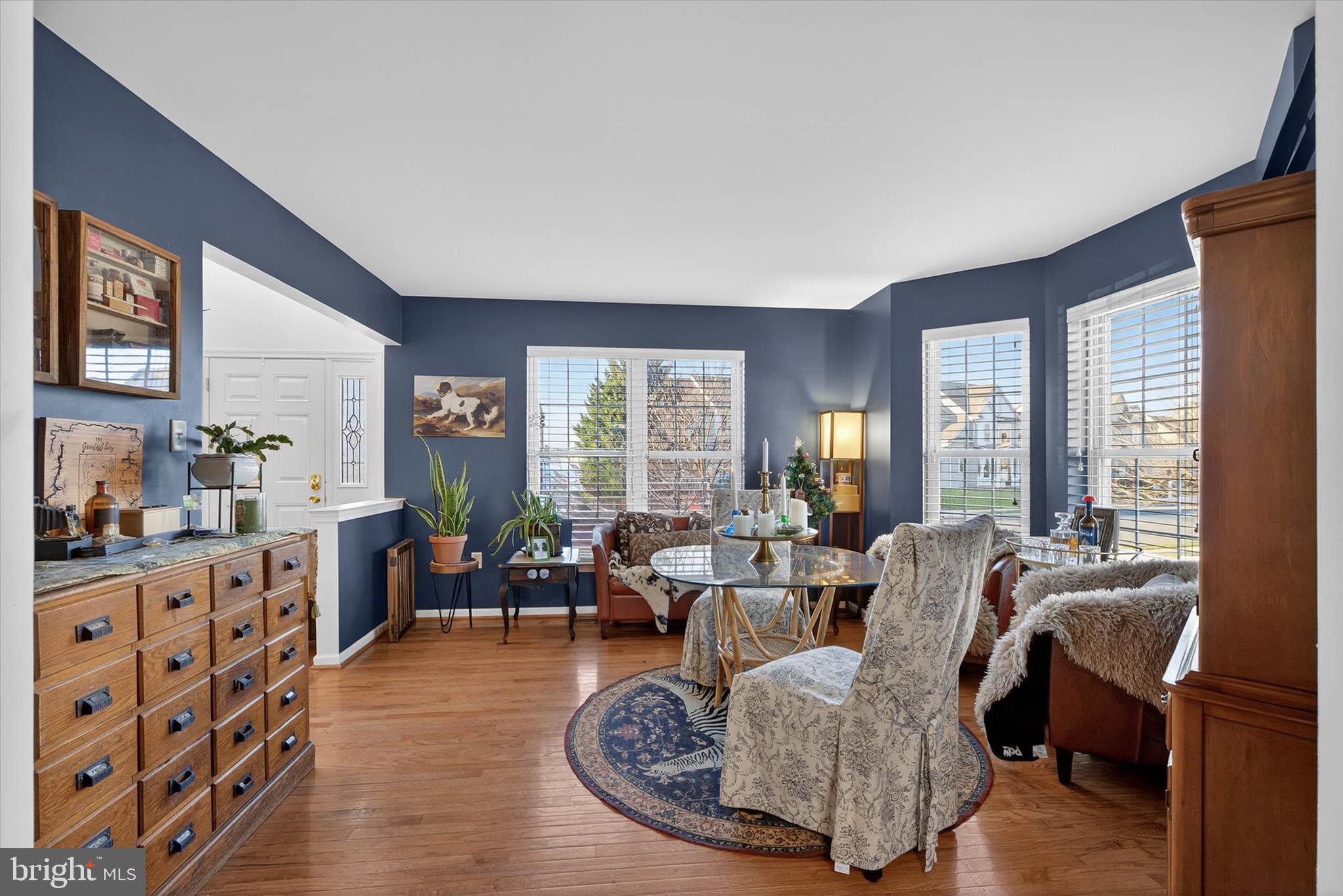 LINCOLNS MEADOW - Residential