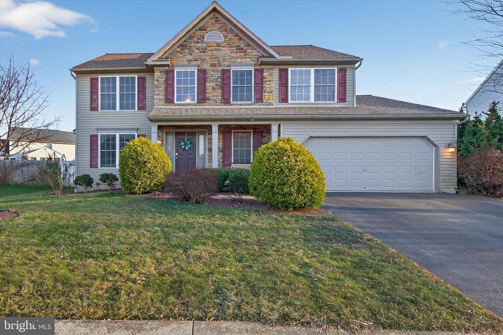 Photo of 42 Tyler Drive, EPHRATA, PA 17522 (MLS # PALA2080778)
