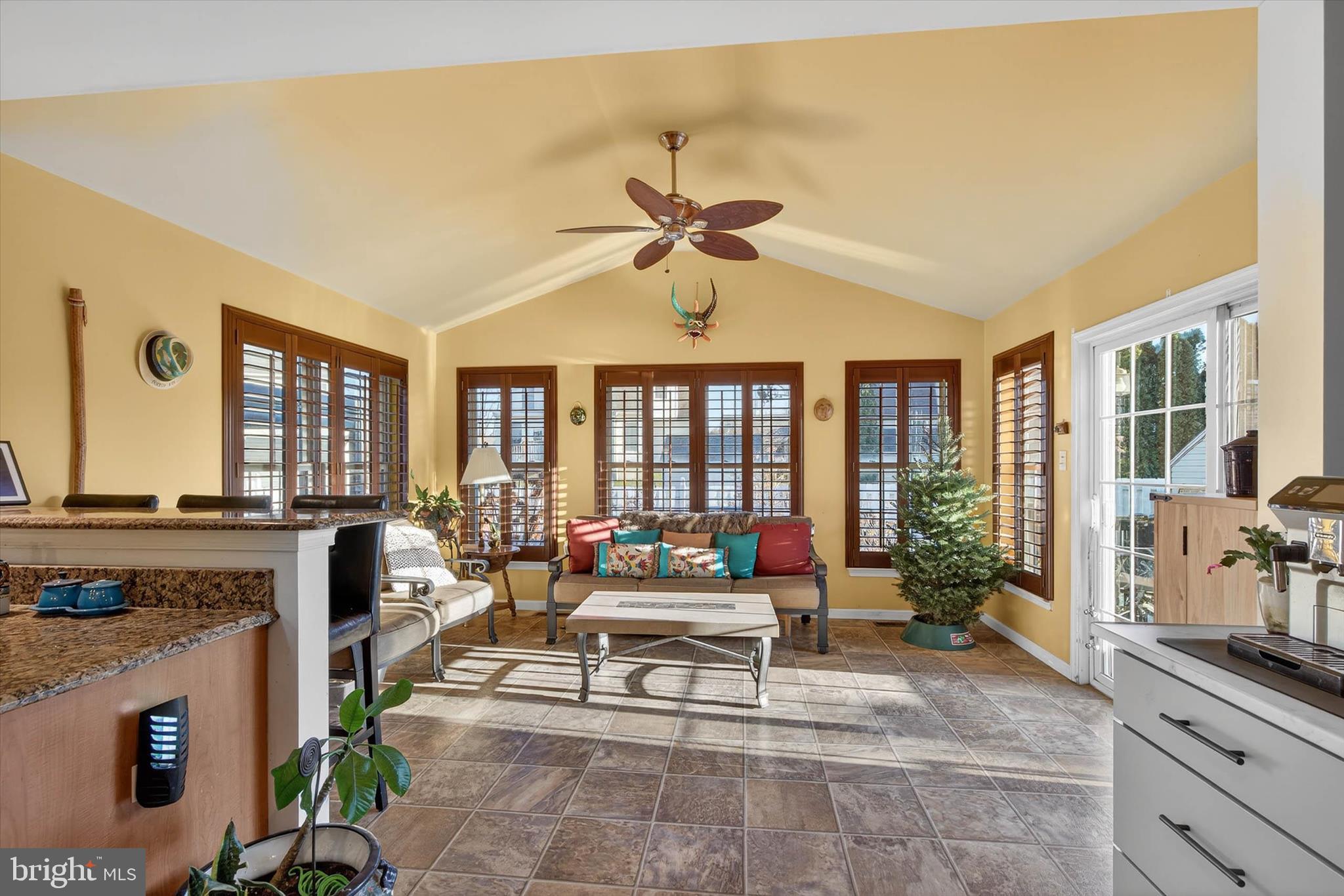 LINCOLNS MEADOW - Residential