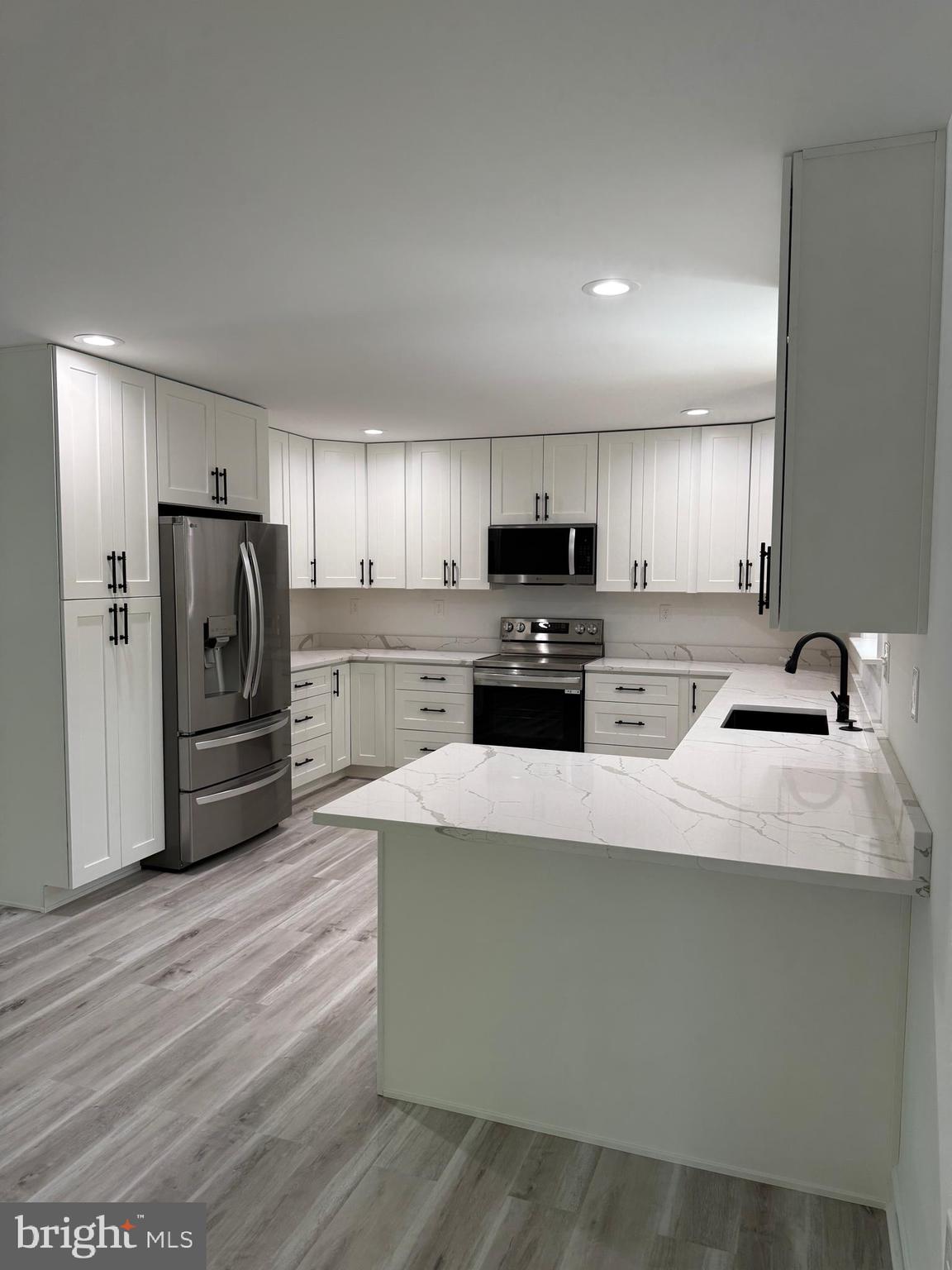 LAKE OF THE WOODS - Residential