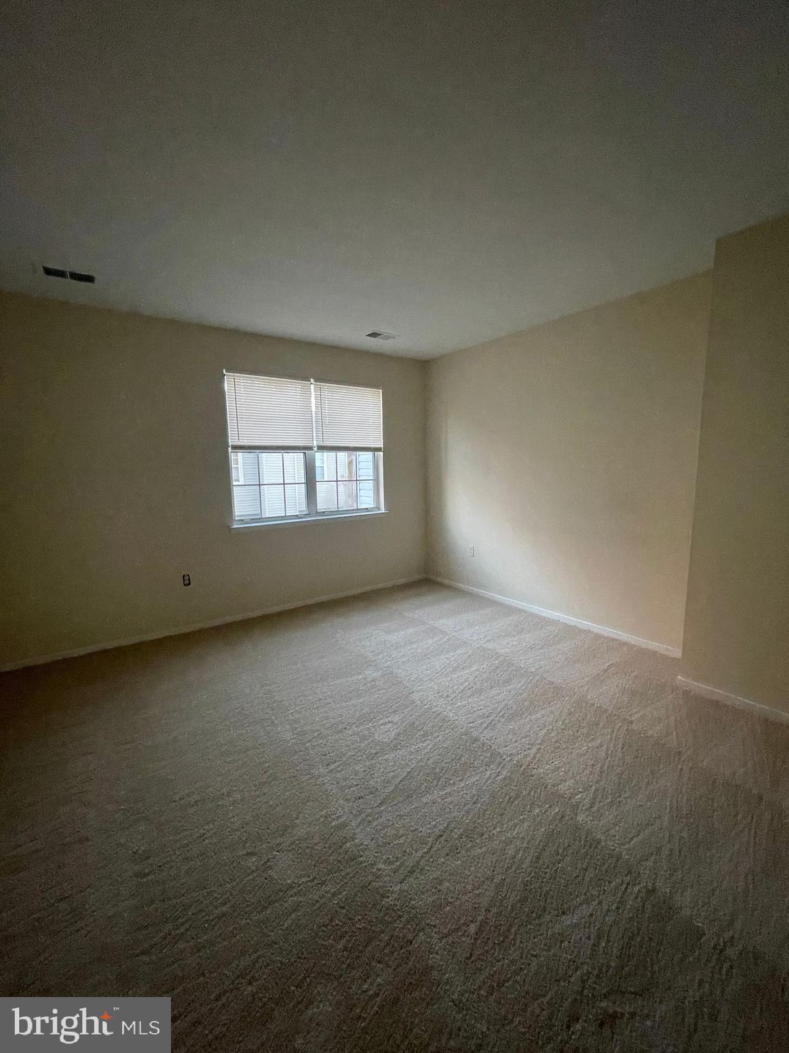 HUNTERS SQUARE - Residential Lease