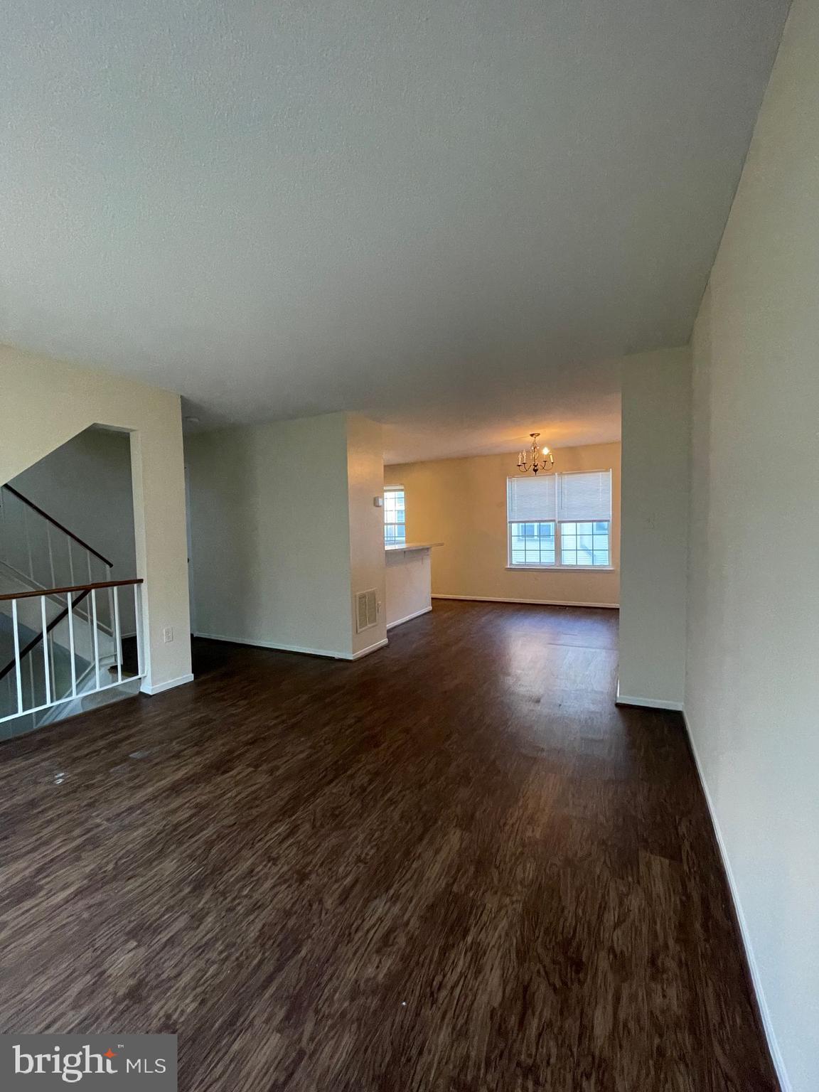 HUNTERS SQUARE - Residential Lease