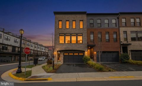 42313 IMPERVIOUS TERRACE BRAMBLETON VA 20148