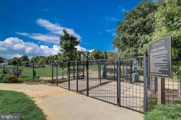 Hanover, Maryland 21076, United States, 4 Bedrooms Bedrooms, ,4 BathroomsBathrooms,Residential,Pending,121828