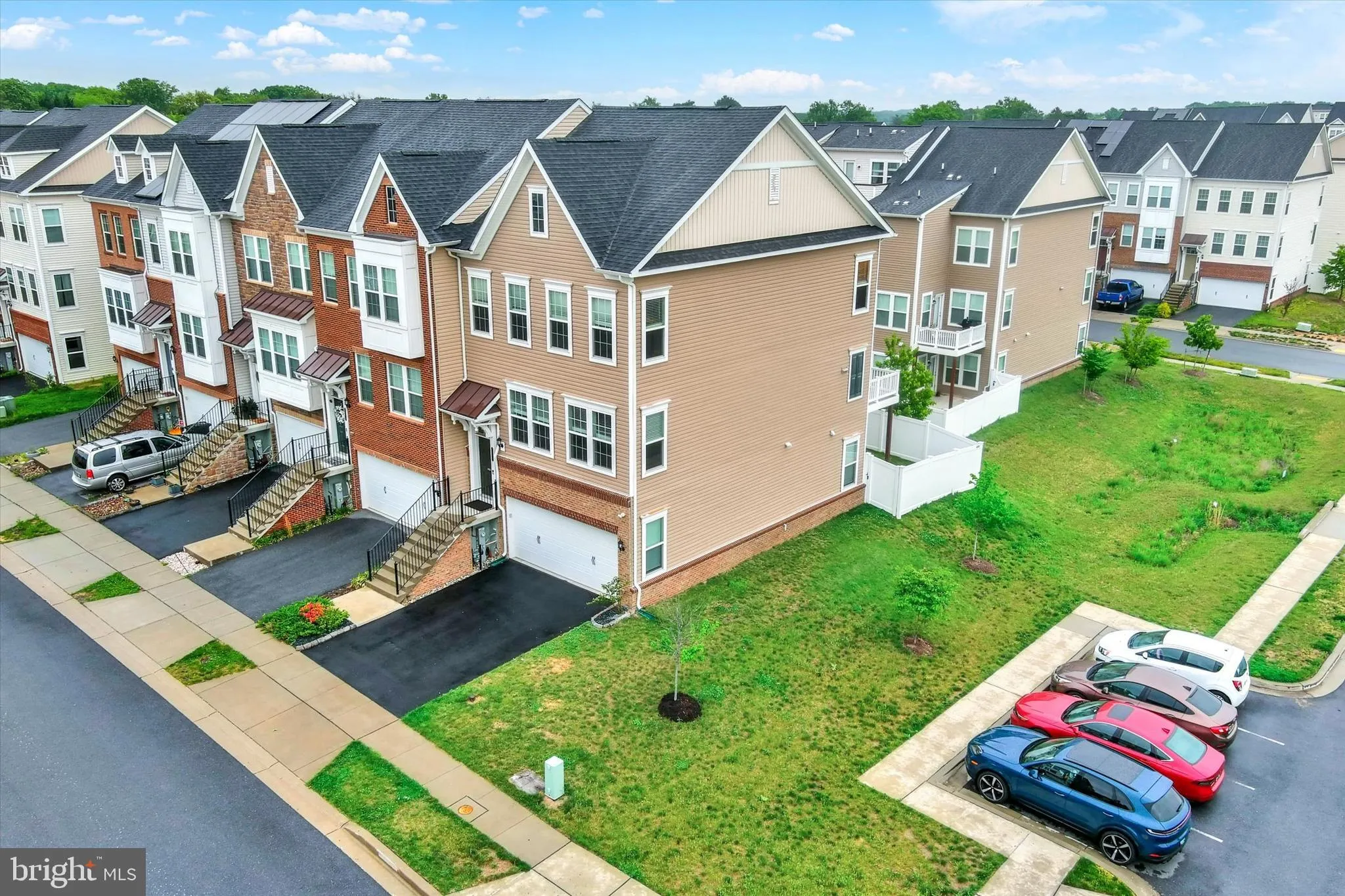 Hanover, Maryland 21076, United States, 4 Bedrooms Bedrooms, ,4 BathroomsBathrooms,Residential,Pending,121828