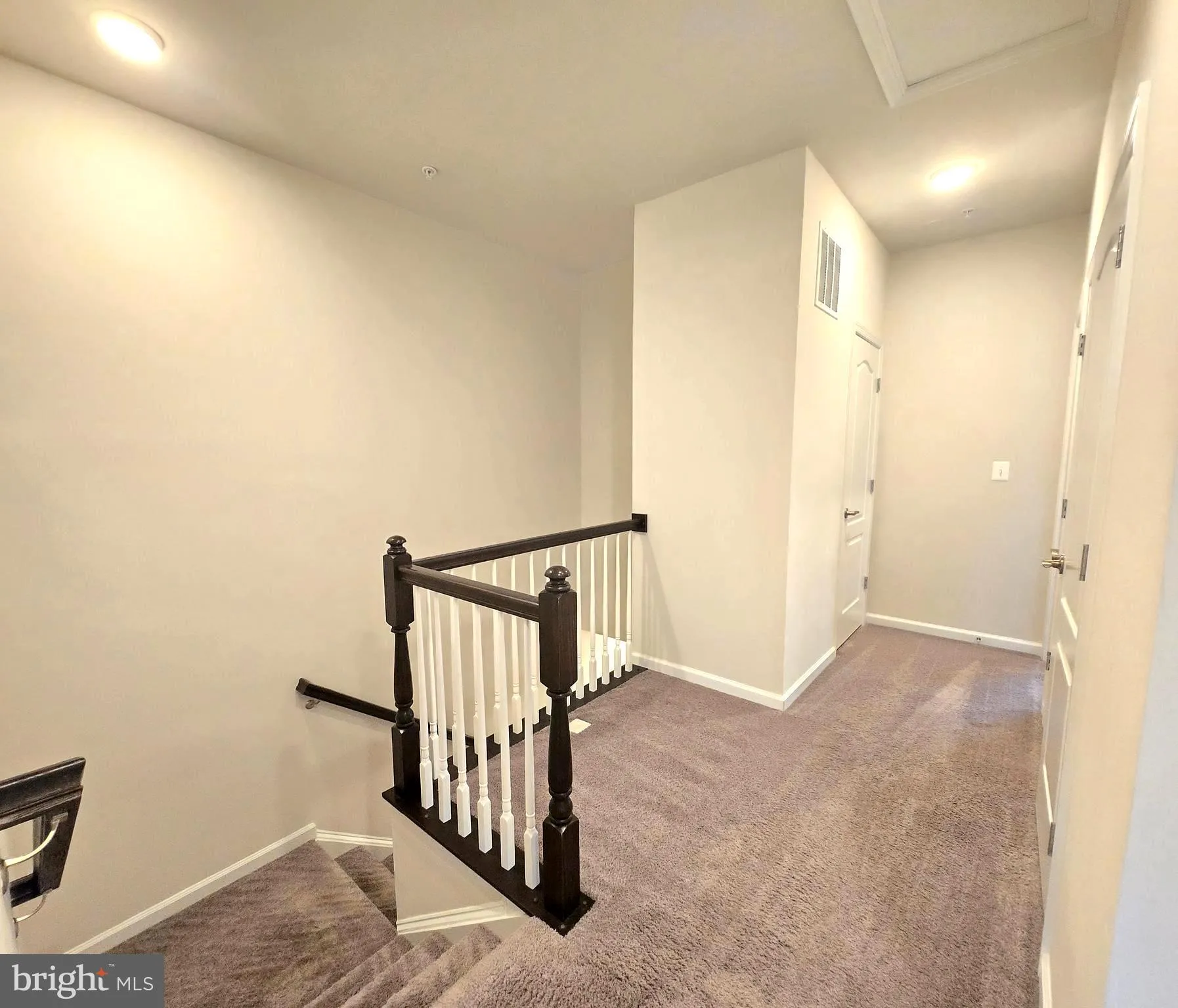 Hanover, Maryland 21076, United States, 4 Bedrooms Bedrooms, ,4 BathroomsBathrooms,Residential,Pending,121828