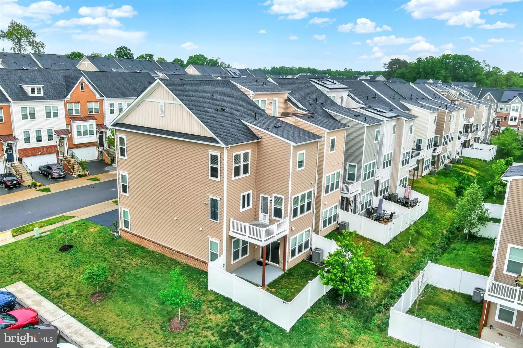 Hanover, Maryland 21076, United States, 4 Bedrooms Bedrooms, ,4 BathroomsBathrooms,Residential,Pending,121828