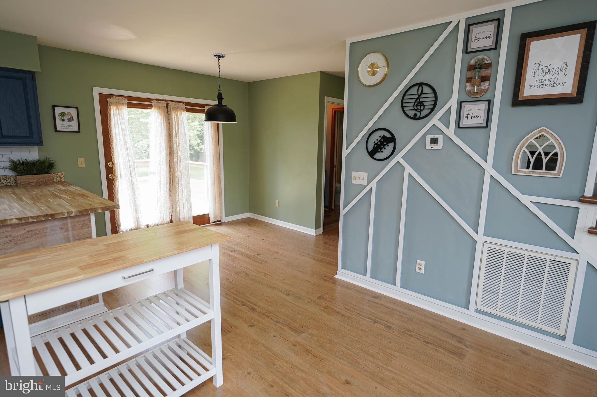 HUNTERS MILL - Residential