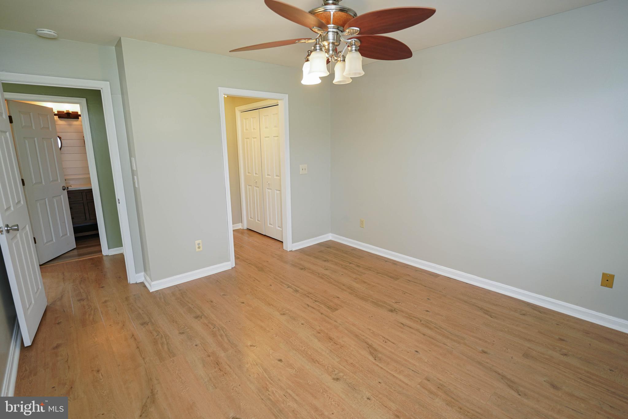 HUNTERS MILL - Residential