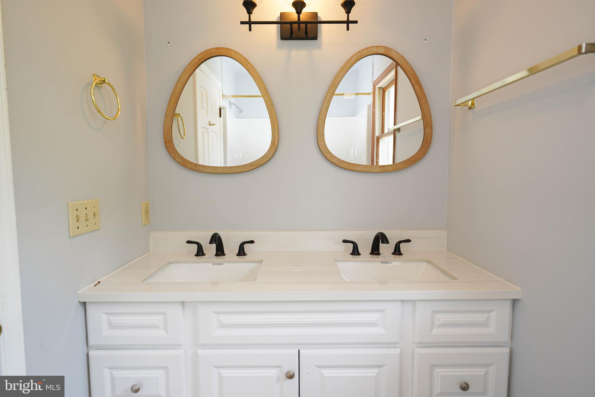 HUNTERS MILL - Residential